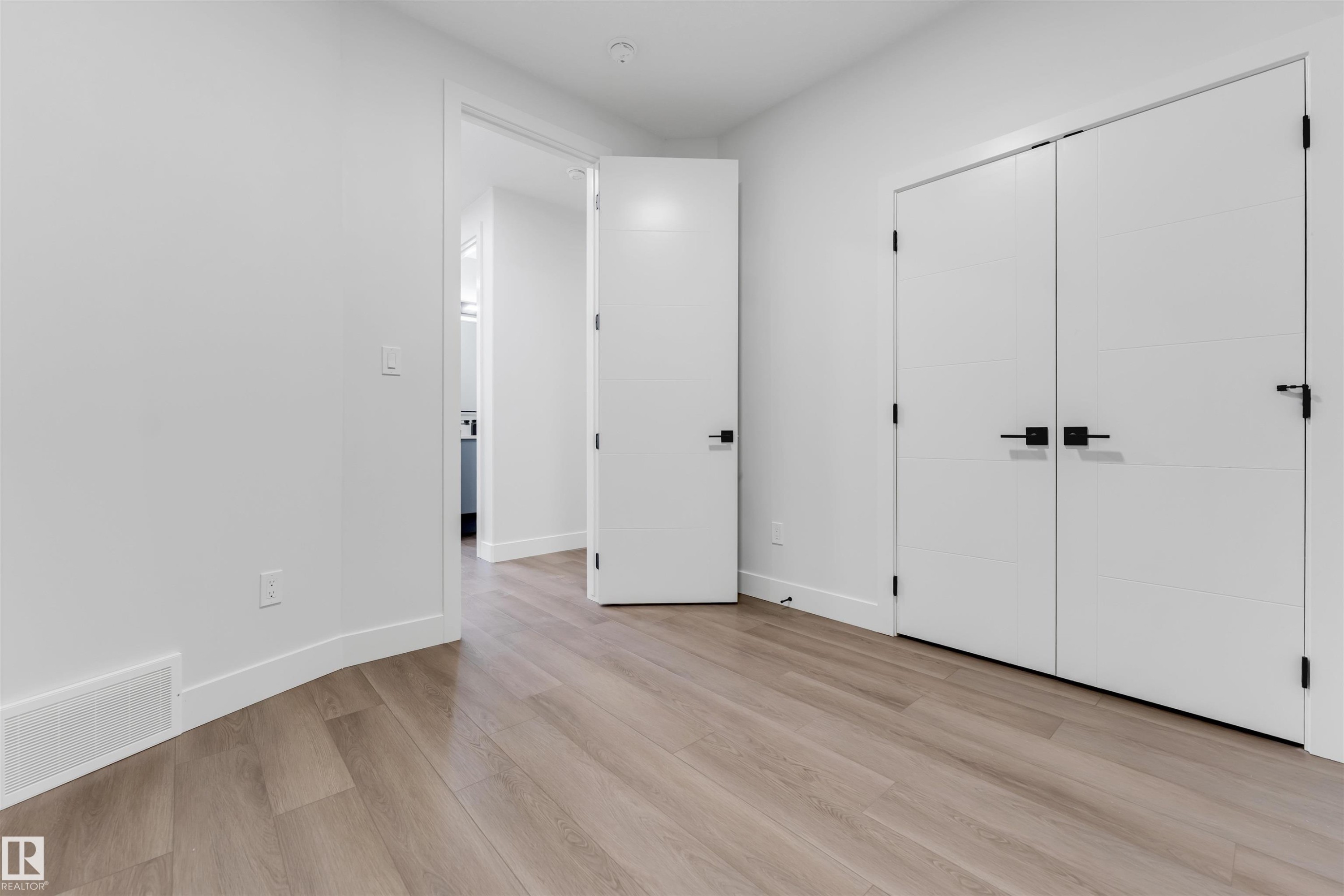 22740 82 Avenue, Edmonton, AB