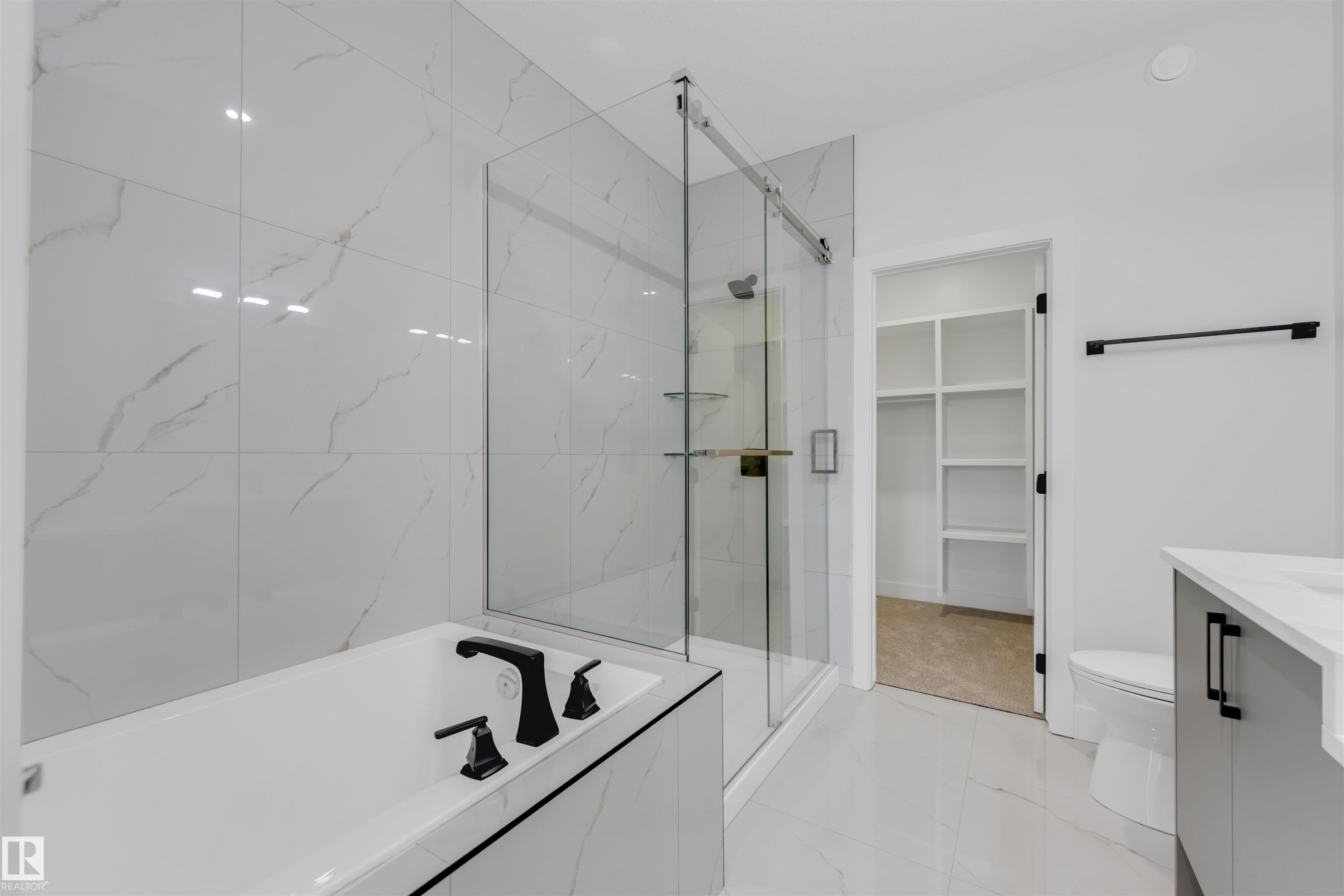 22740 82 Avenue, Edmonton, AB
