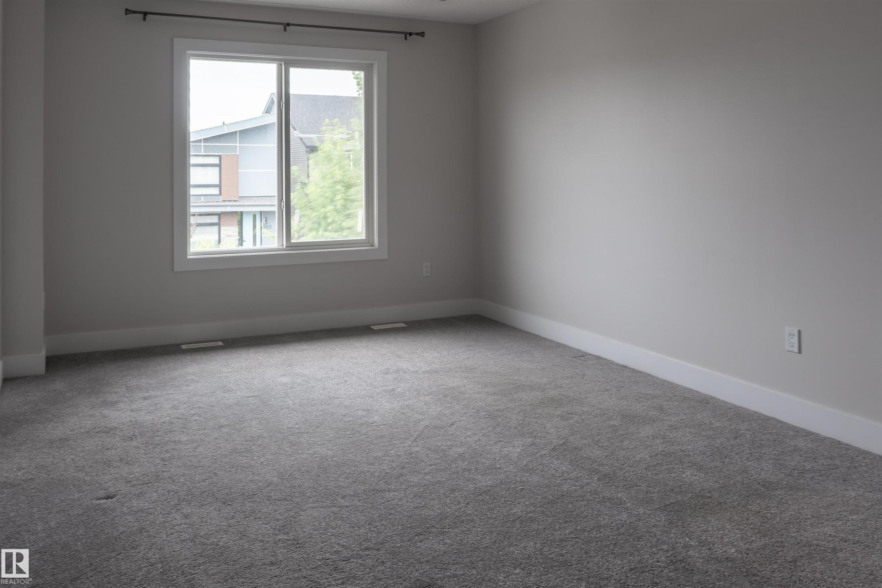 Bedroom 2 - 2104 160 Street Sw, Edmonton, AB - Indoor Photo Showing Other Room