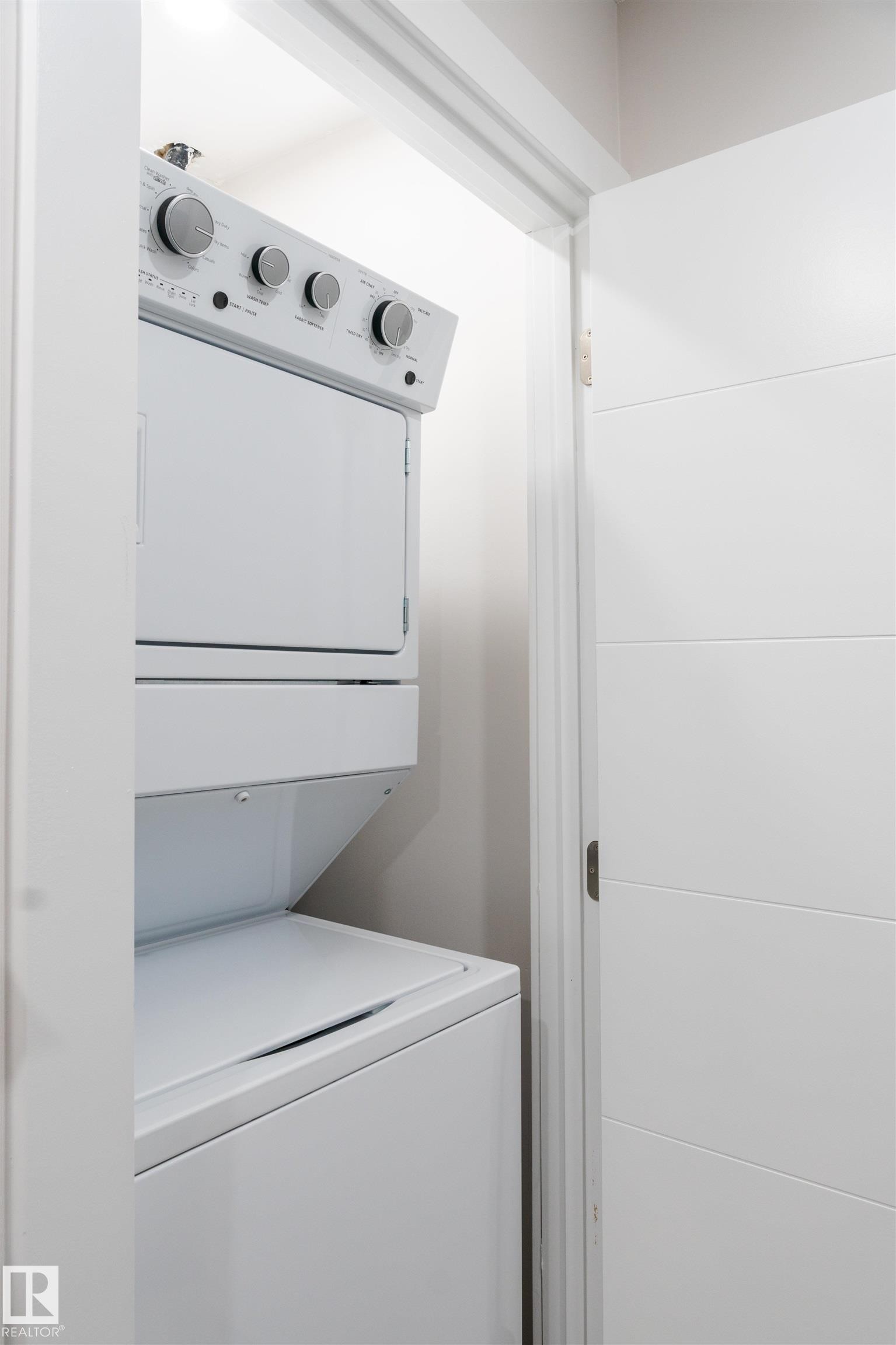 2104 160 Street Sw, Edmonton, AB - Indoor Photo Showing Laundry Room