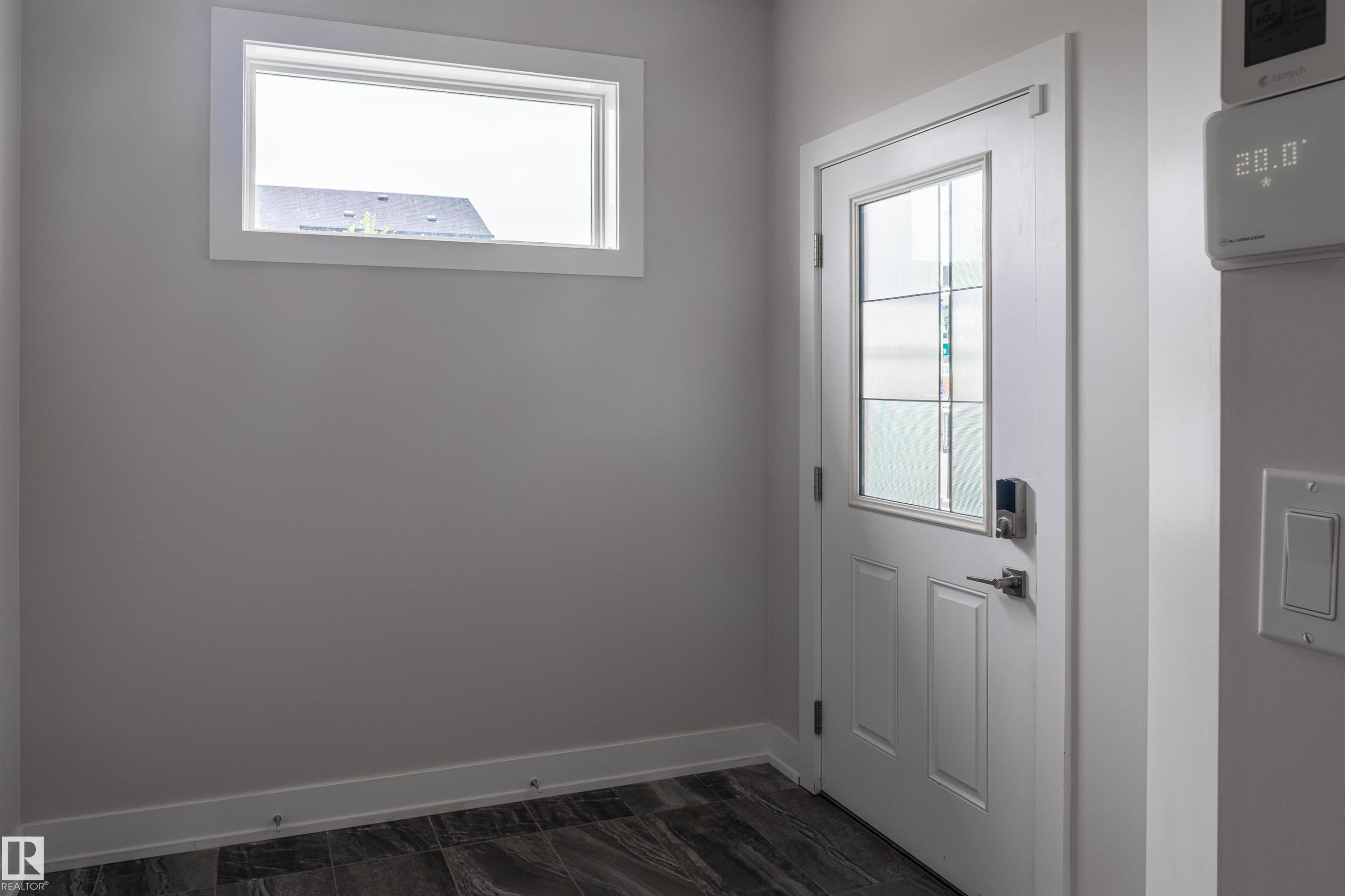 2104 160 Street Sw, Edmonton, AB - Indoor Photo Showing Other Room