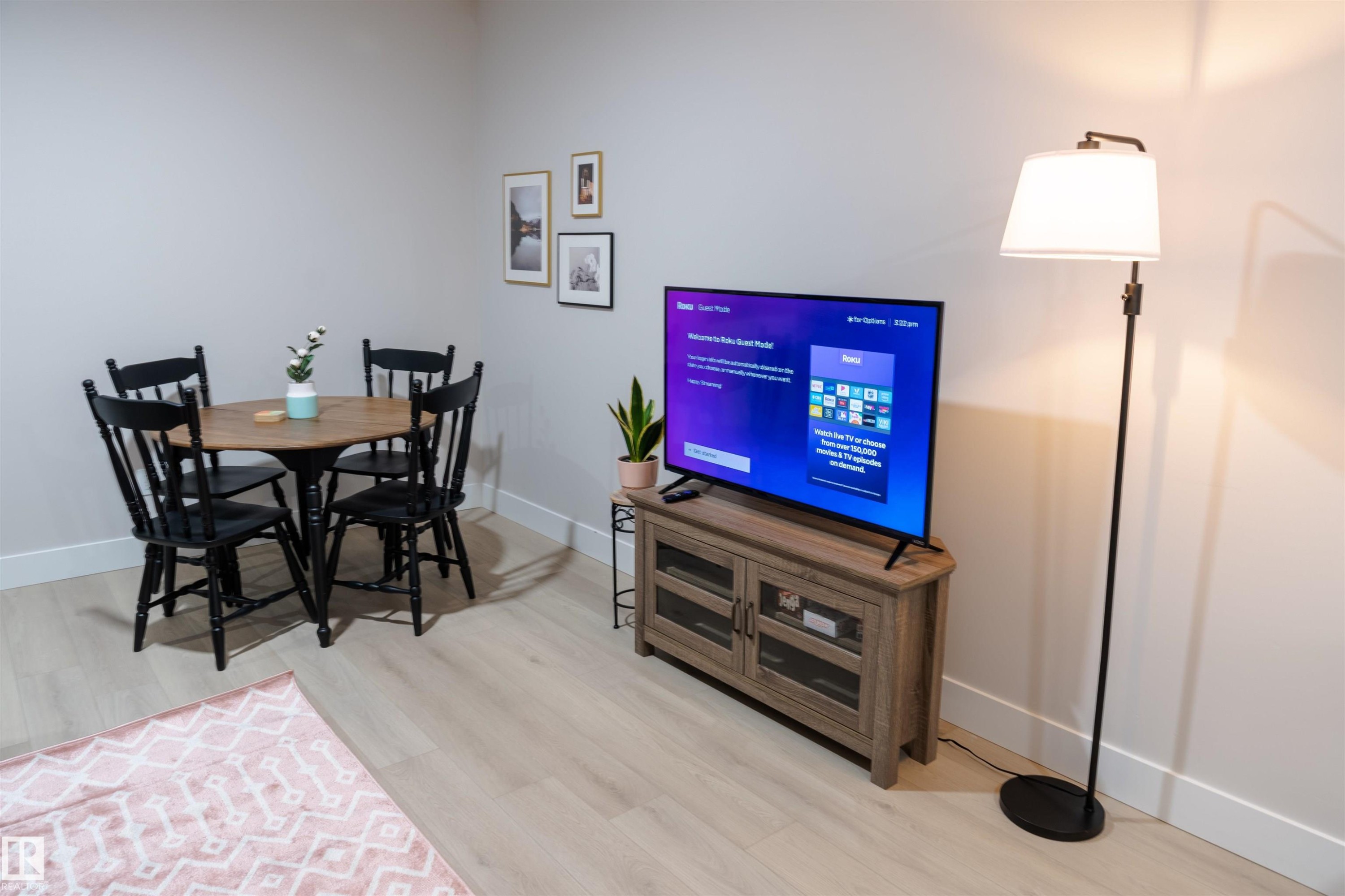 2104 160 Street Sw, Edmonton, AB - Indoor Photo Showing Dining Room