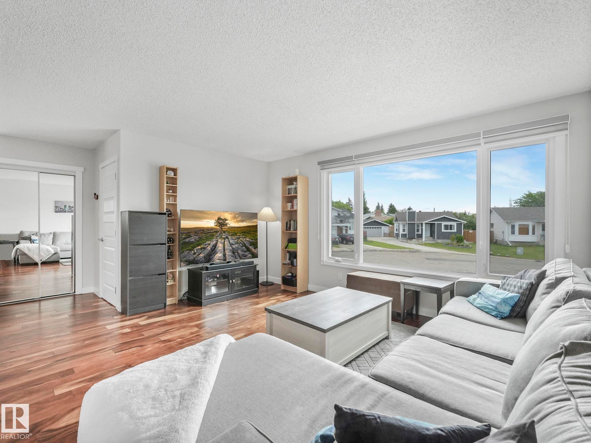 180 Dunluce Road, Edmonton, AB