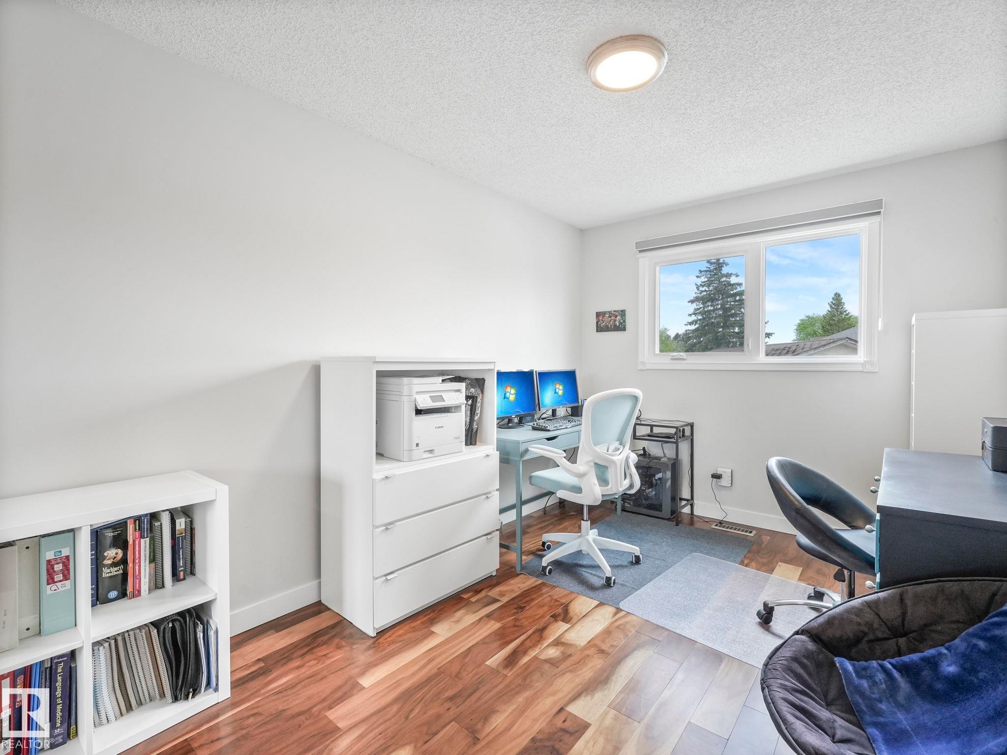 180 Dunluce Road, Edmonton, AB