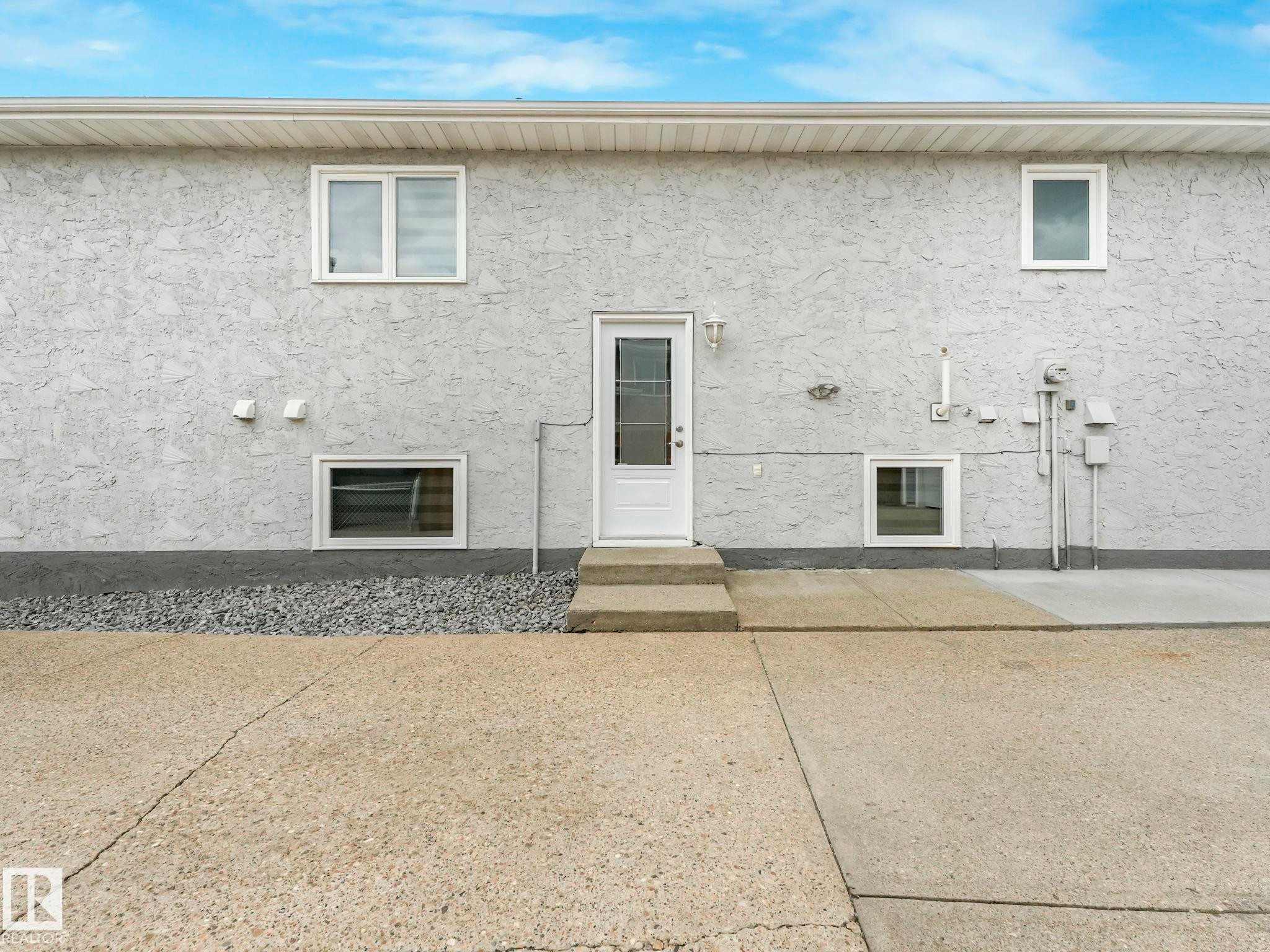 180 Dunluce Road, Edmonton, AB