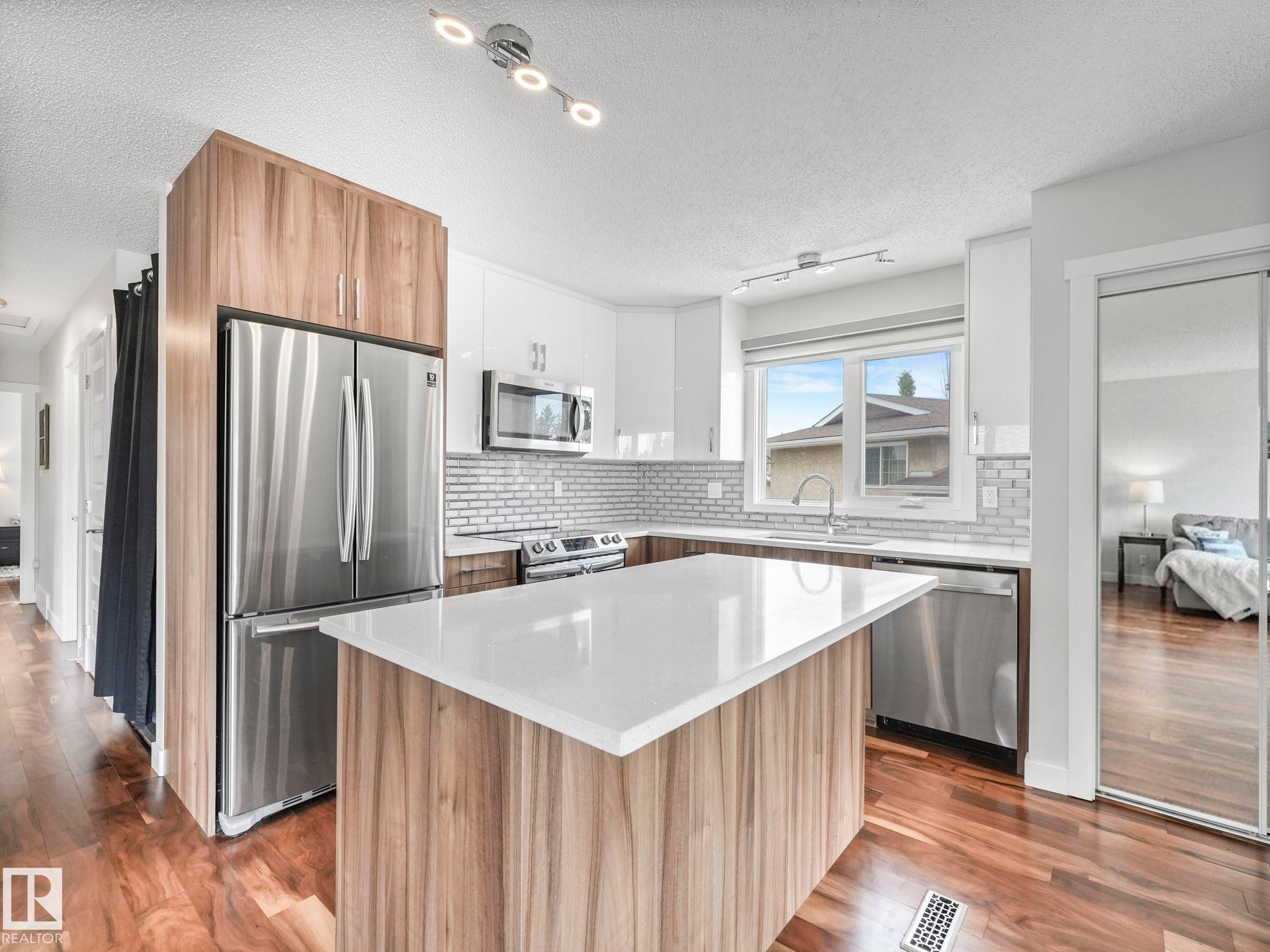 180 Dunluce Road, Edmonton, AB