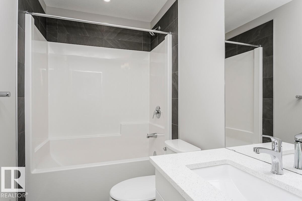 2480 Egret Loop Nw, Edmonton, AB - Indoor Photo Showing Bathroom