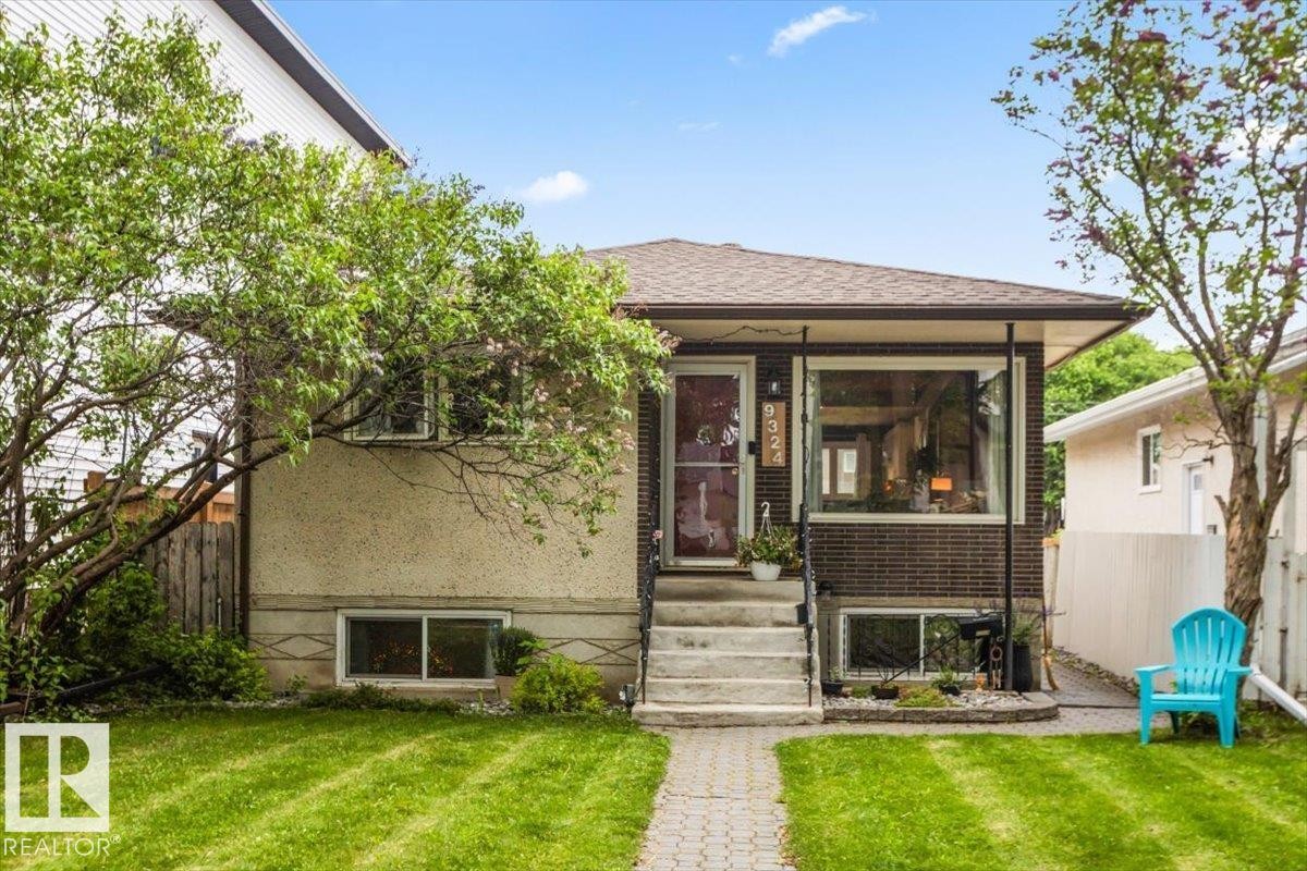 9324 70 Avenue, Edmonton, AB