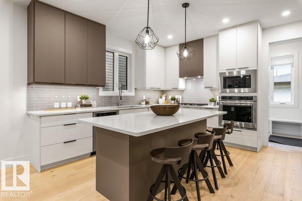 8814 85 Avenue, Edmonton, AB