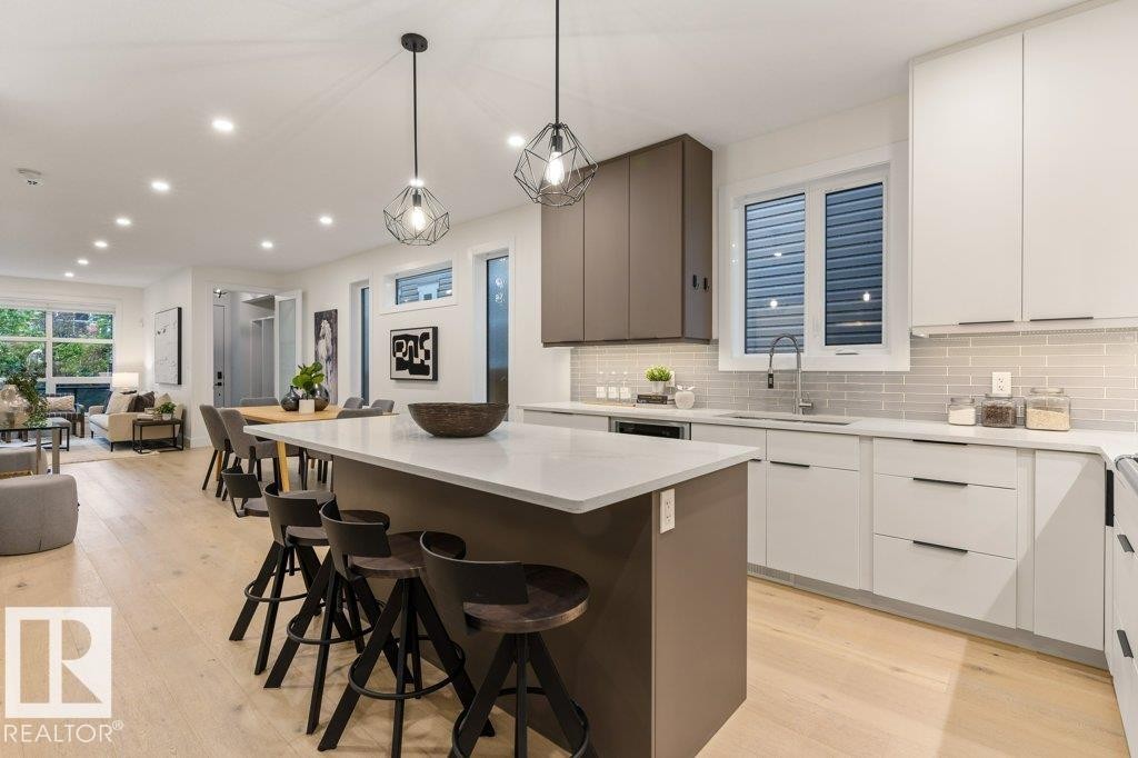 8814 85 Avenue, Edmonton, AB