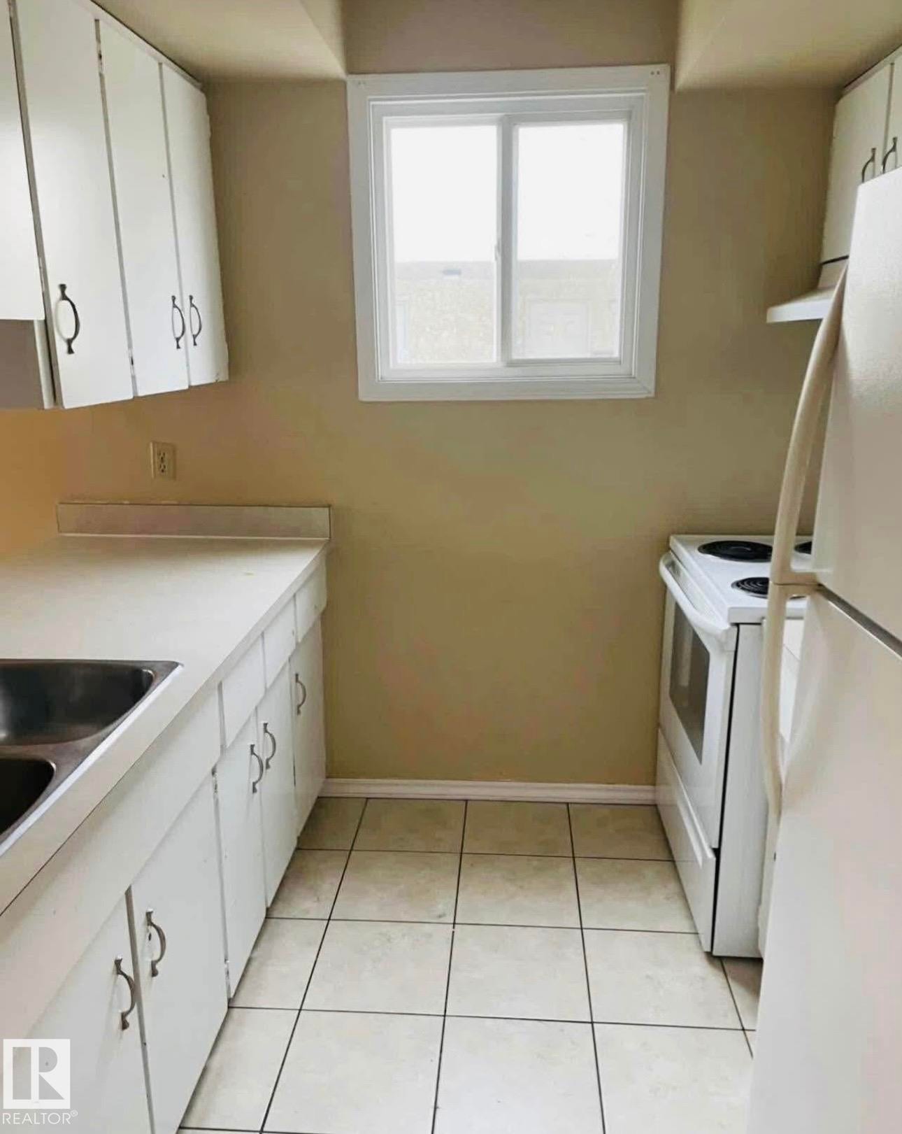 185 Lancaster Terrace, Edmonton, AB
