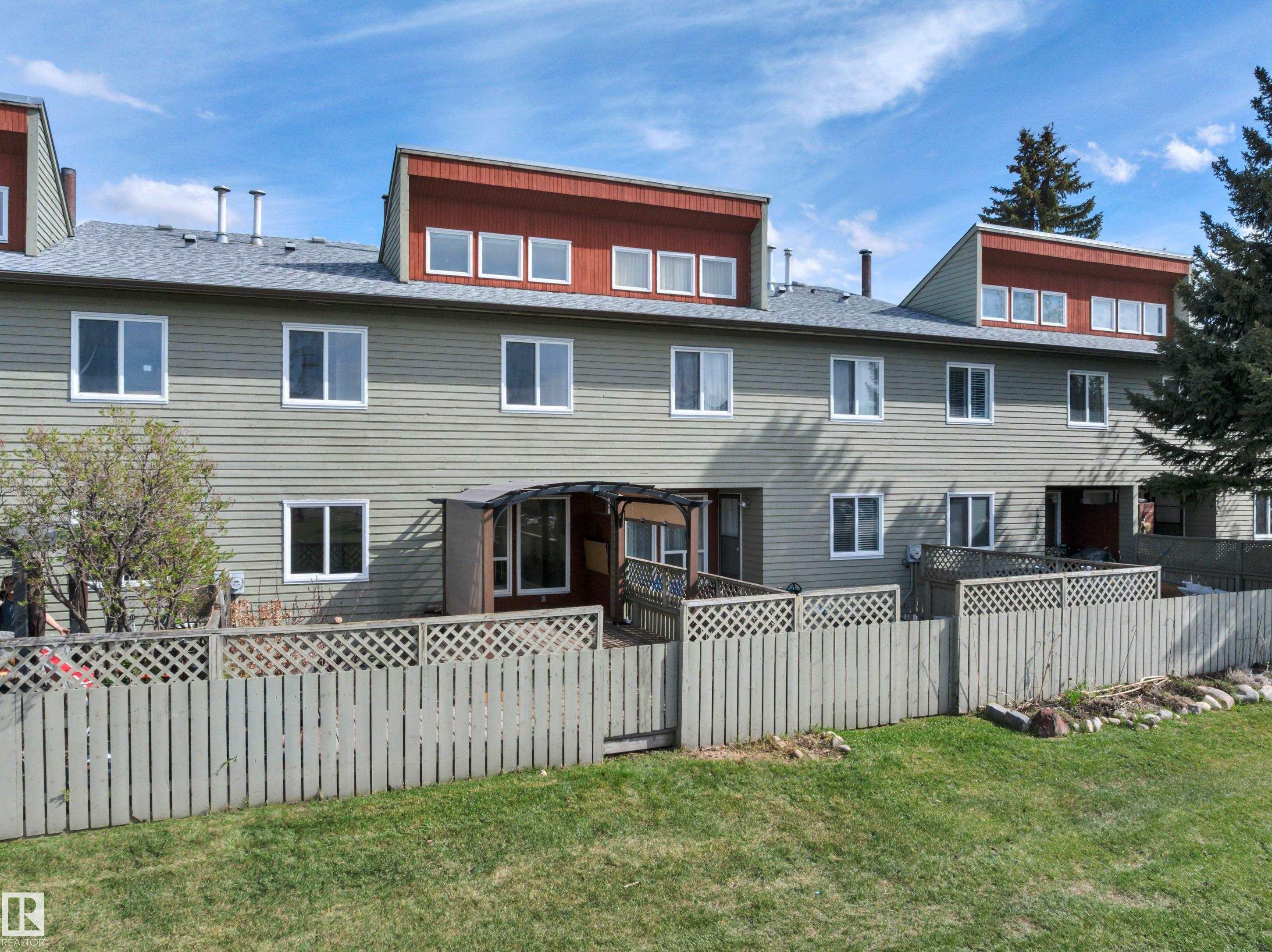 5353 Hill View Crescent Nw, Edmonton, AB - Outdoor