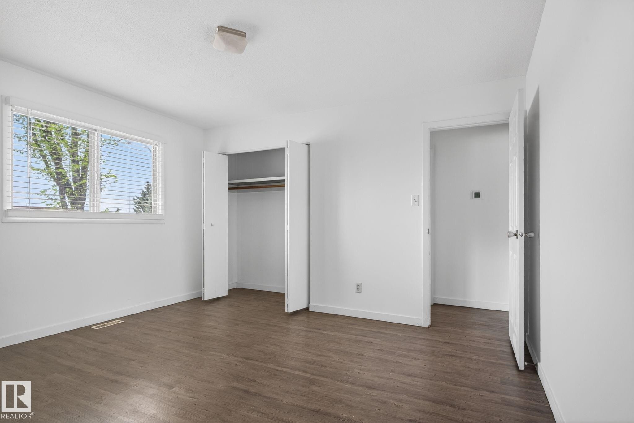 6203 122 Avenue, Edmonton, AB