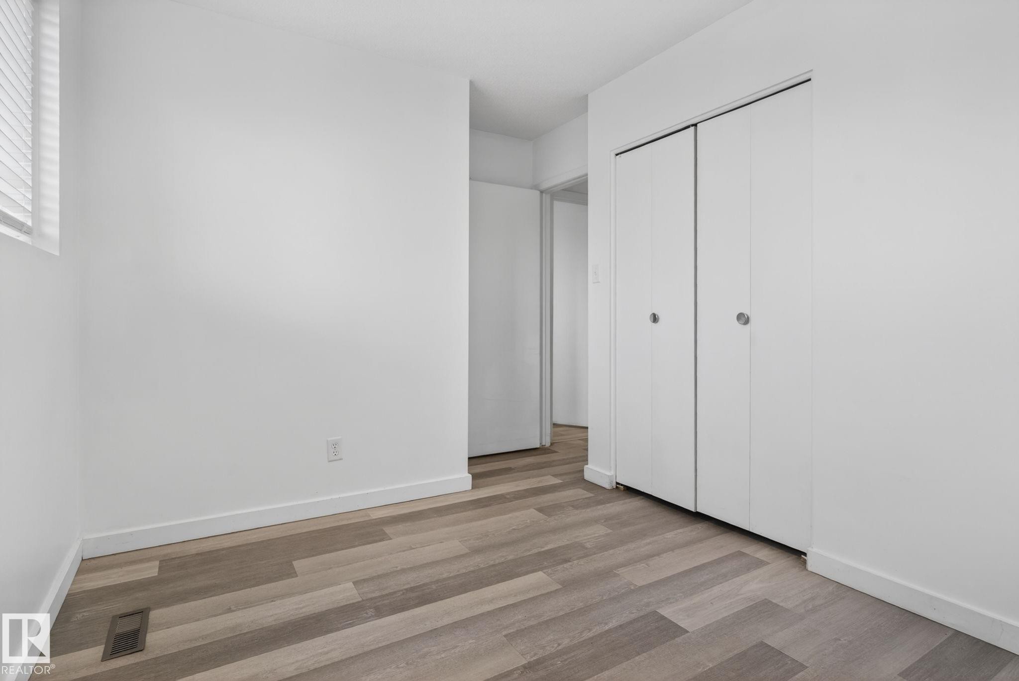 6203 122 Avenue, Edmonton, AB