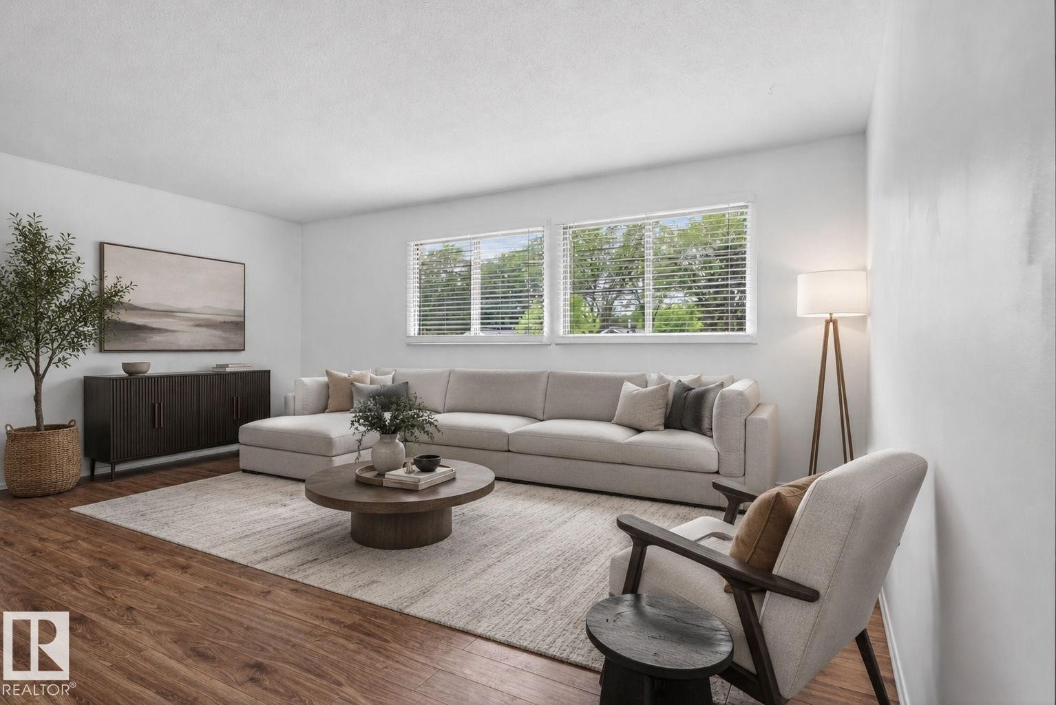 6203 122 Avenue, Edmonton, AB