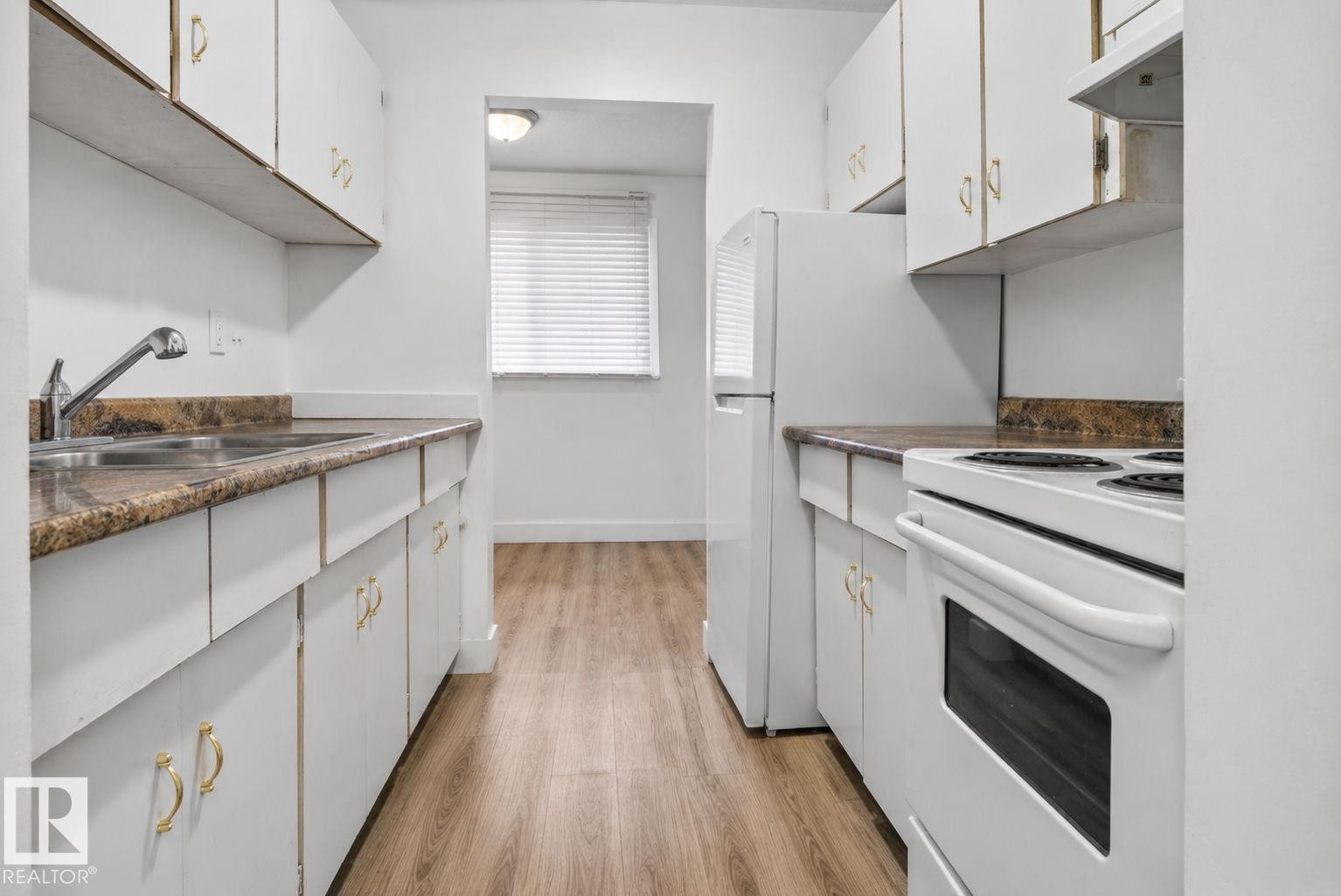 6203 122 Avenue, Edmonton, AB