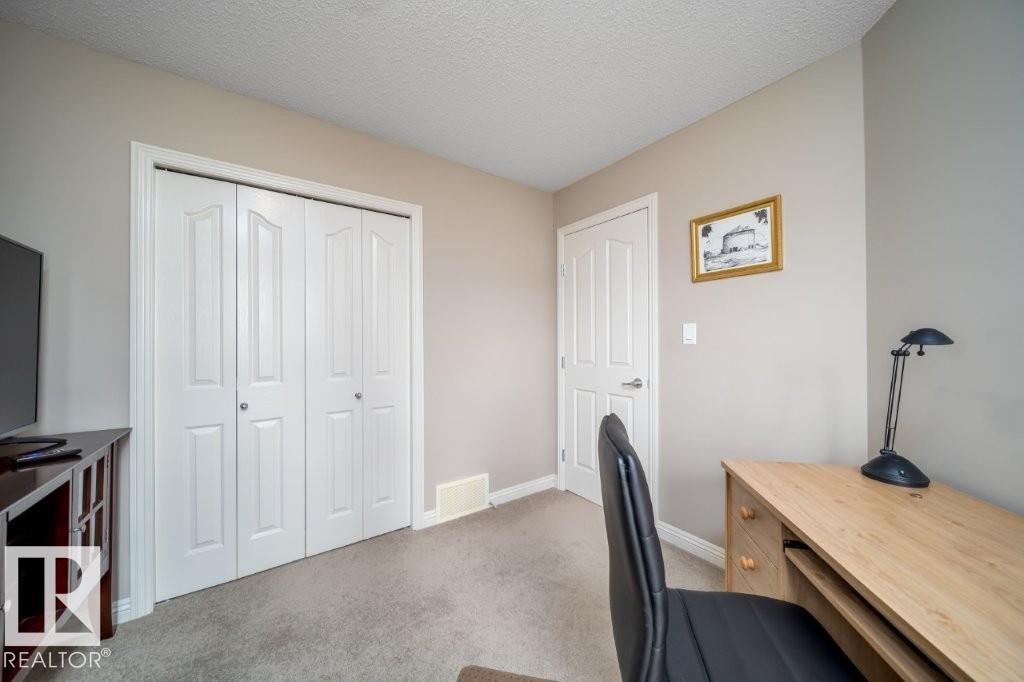 2577 Hanna Crescent, Edmonton, AB - Indoor