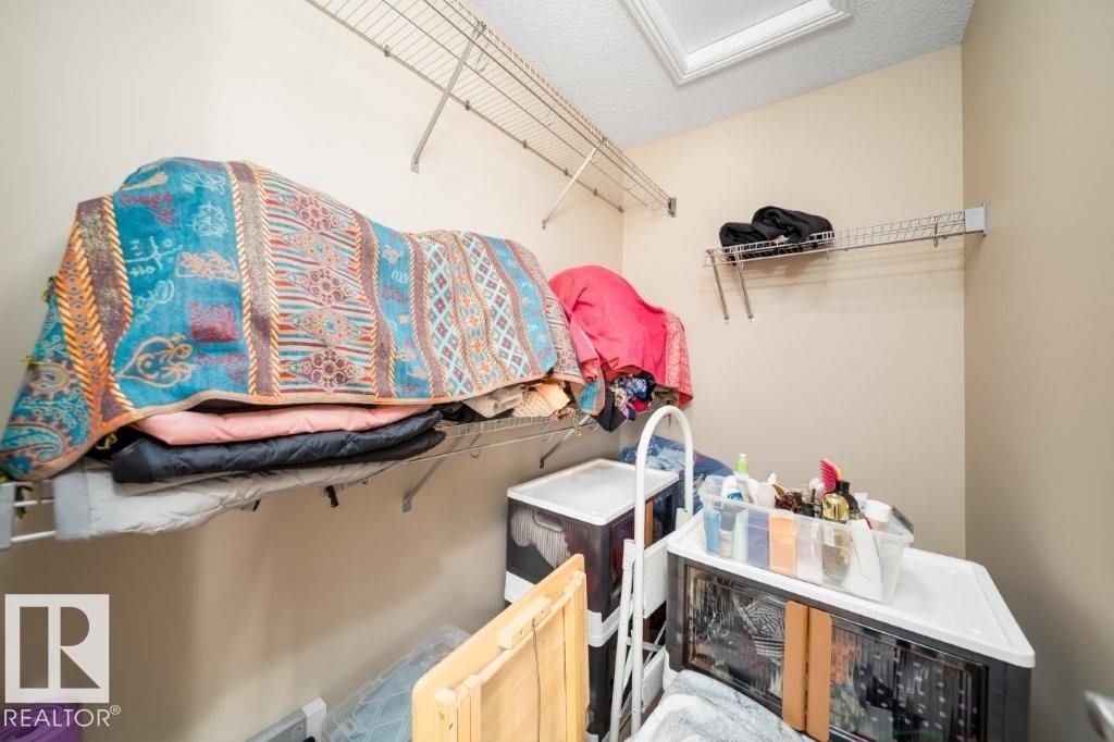 2577 Hanna Crescent, Edmonton, AB - Indoor With Storage