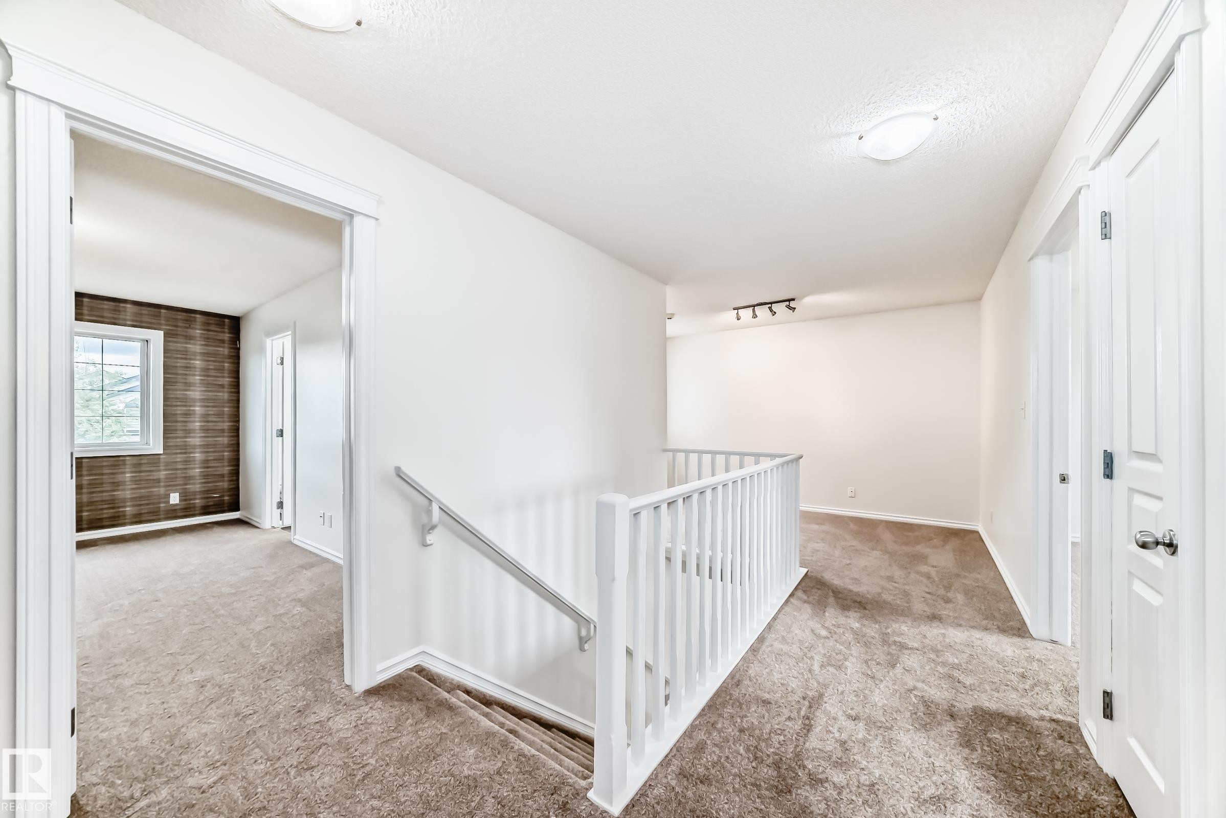 21208 89A Avenue, Edmonton, AB