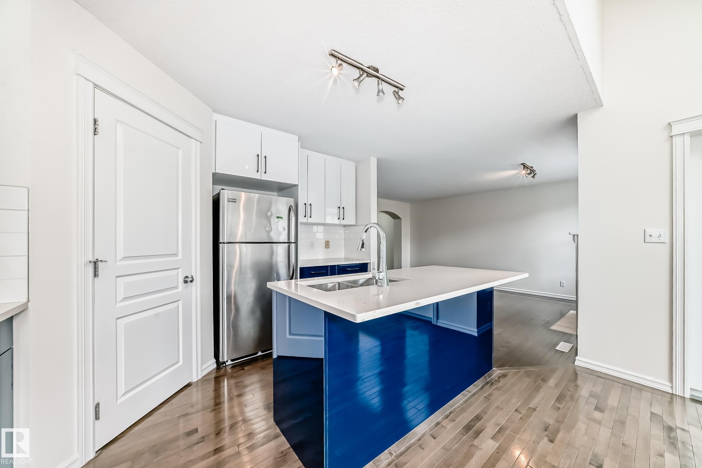 21208 89A Avenue, Edmonton, AB
