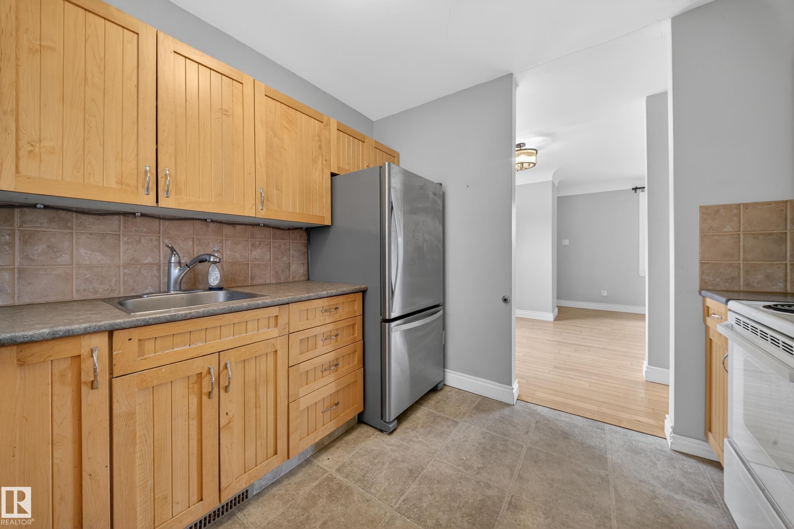 8706 83 Avenue, Edmonton, AB