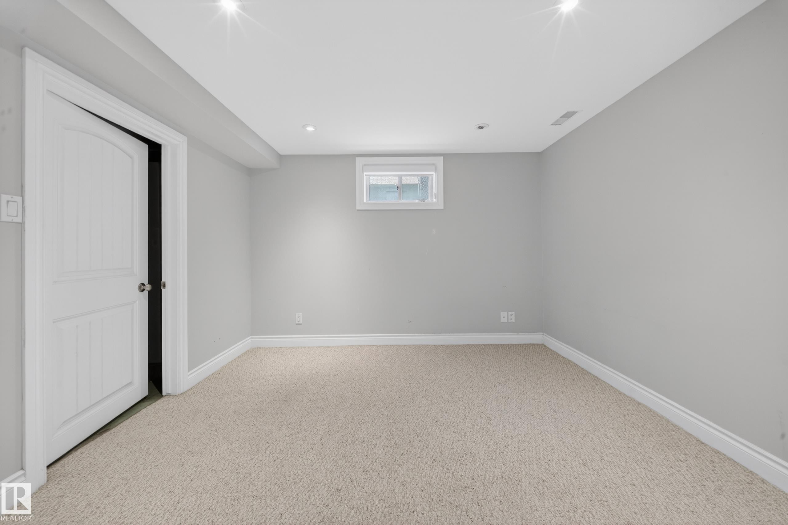 8706 83 Avenue, Edmonton, AB