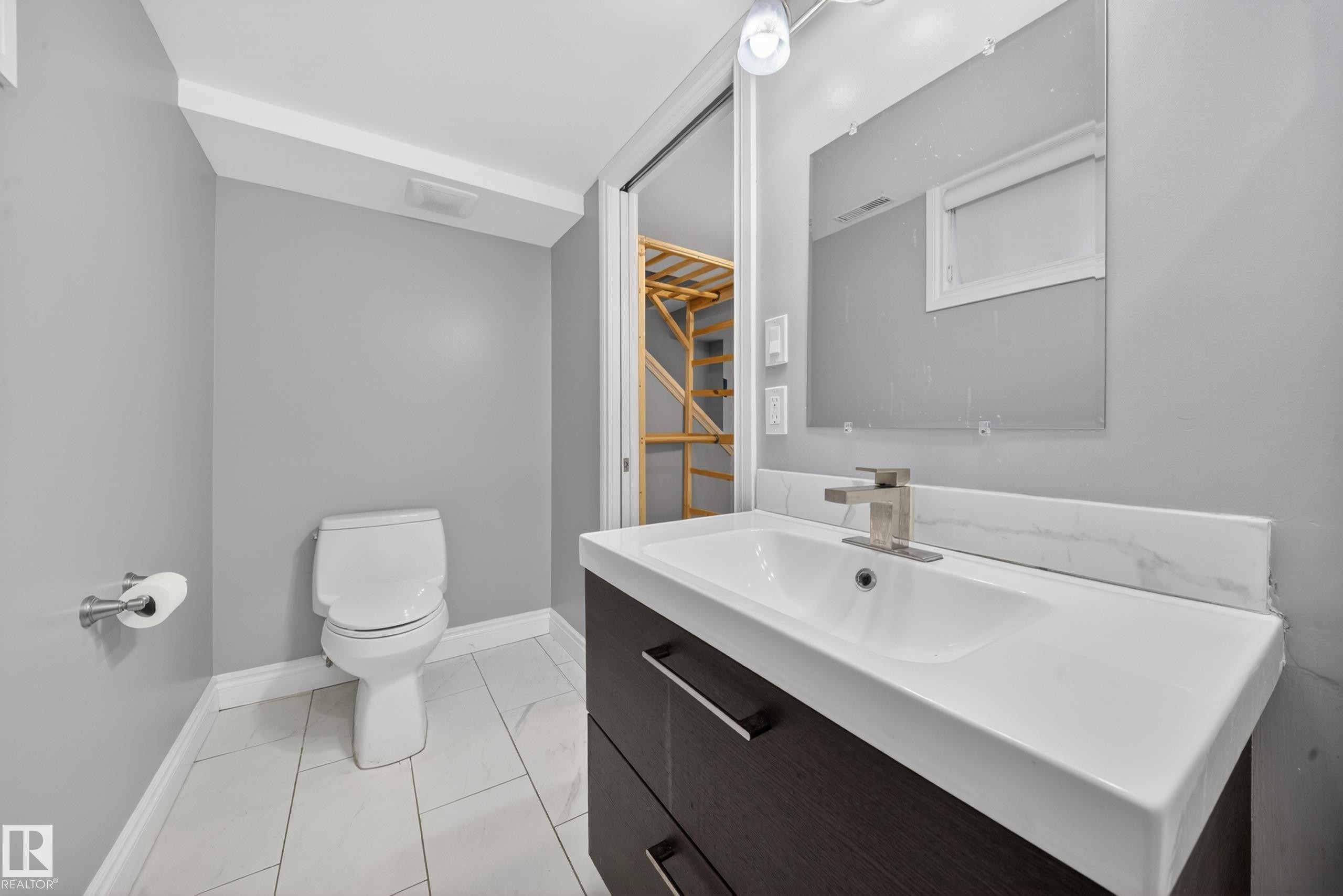 8706 83 Avenue, Edmonton, AB