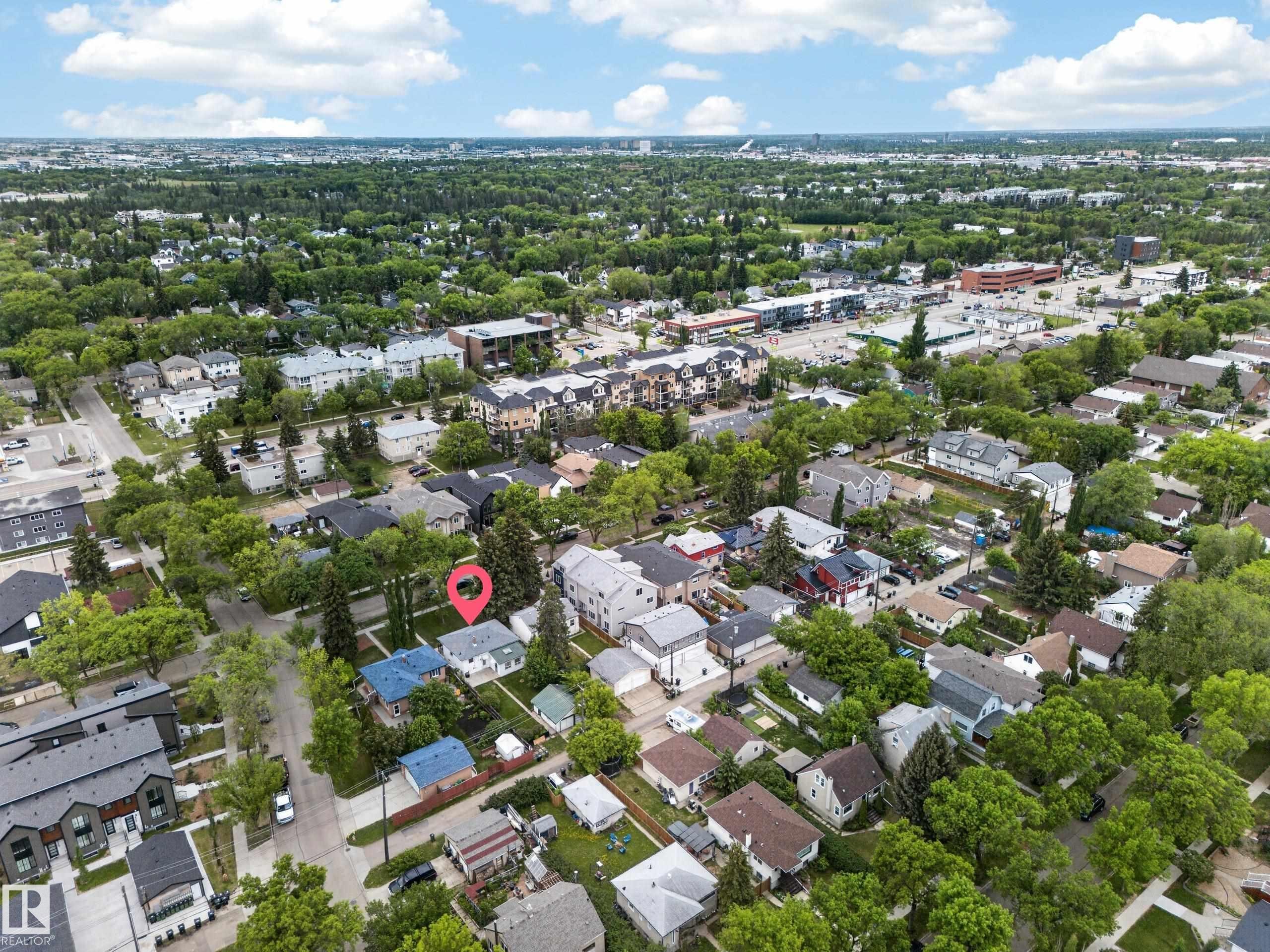 8706 83 Avenue, Edmonton, AB