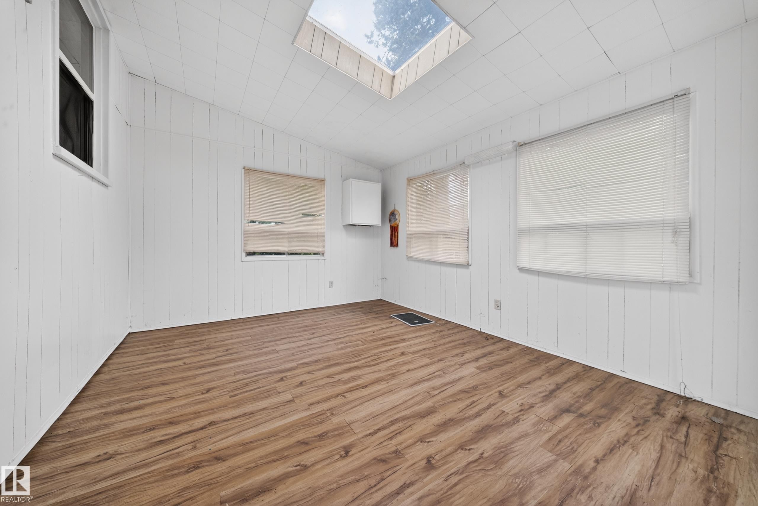 8706 83 Avenue, Edmonton, AB
