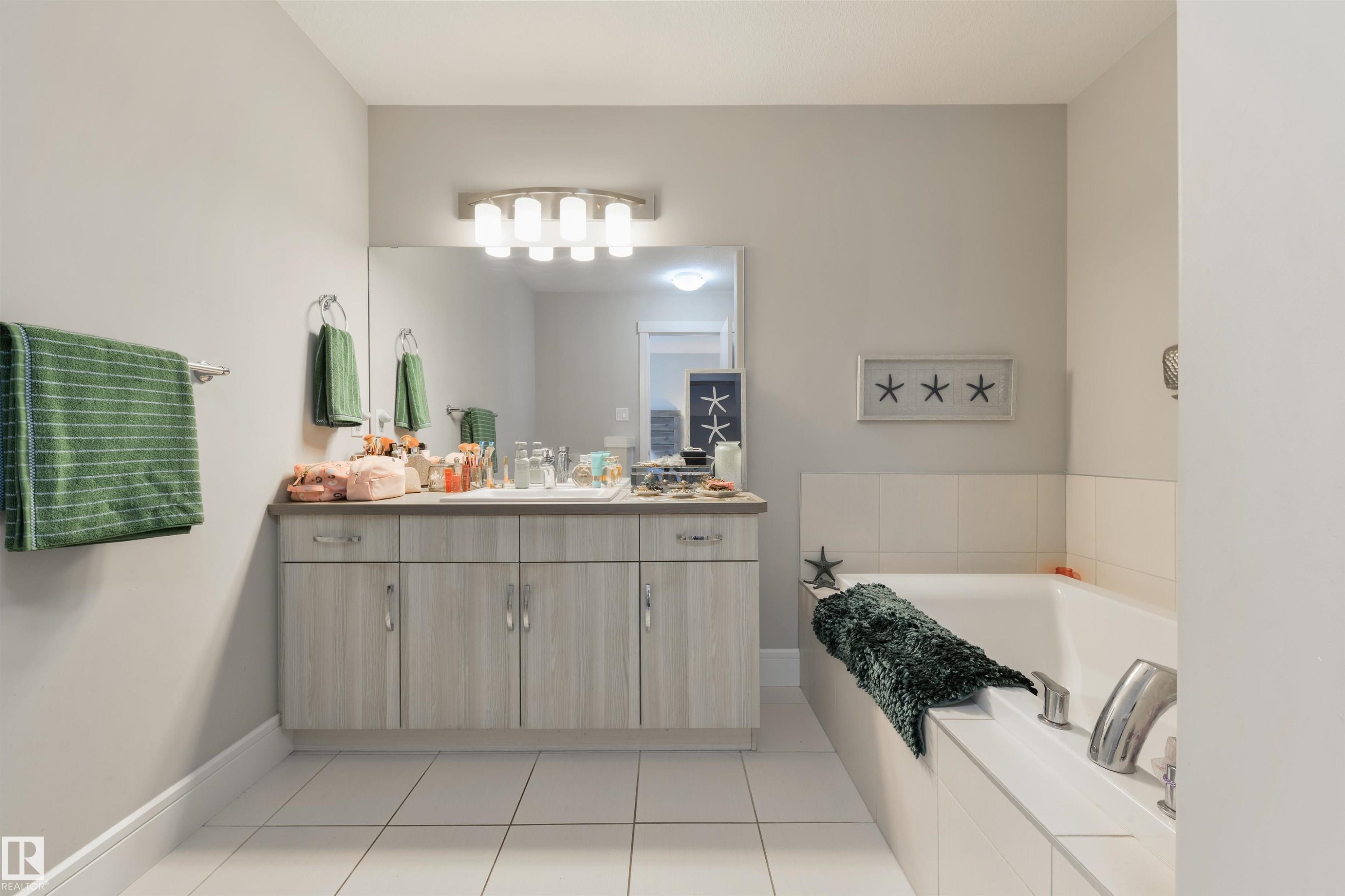 5125 Corvette Street, Edmonton, AB