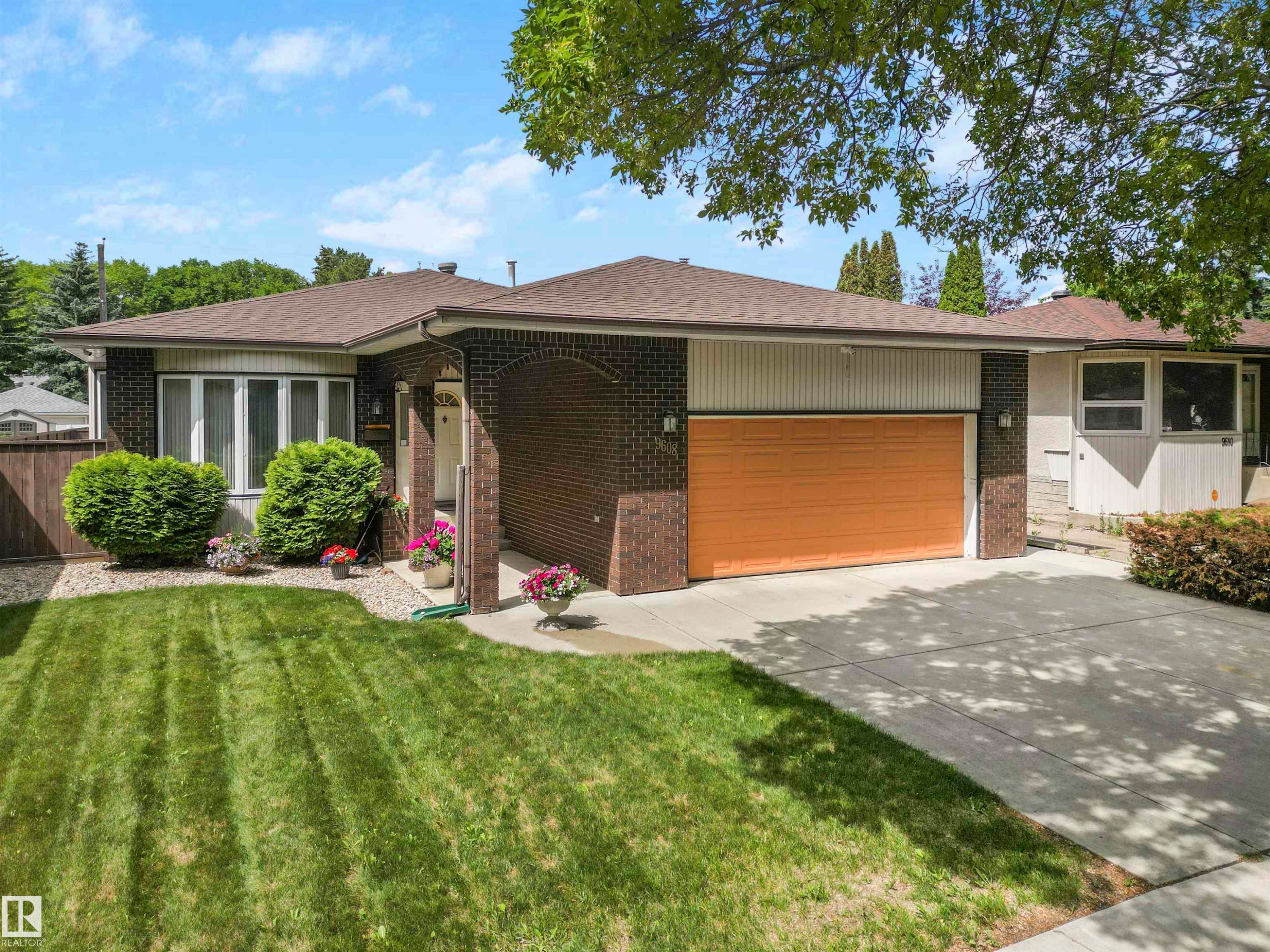 9608 150 Street Nw, Edmonton, AB