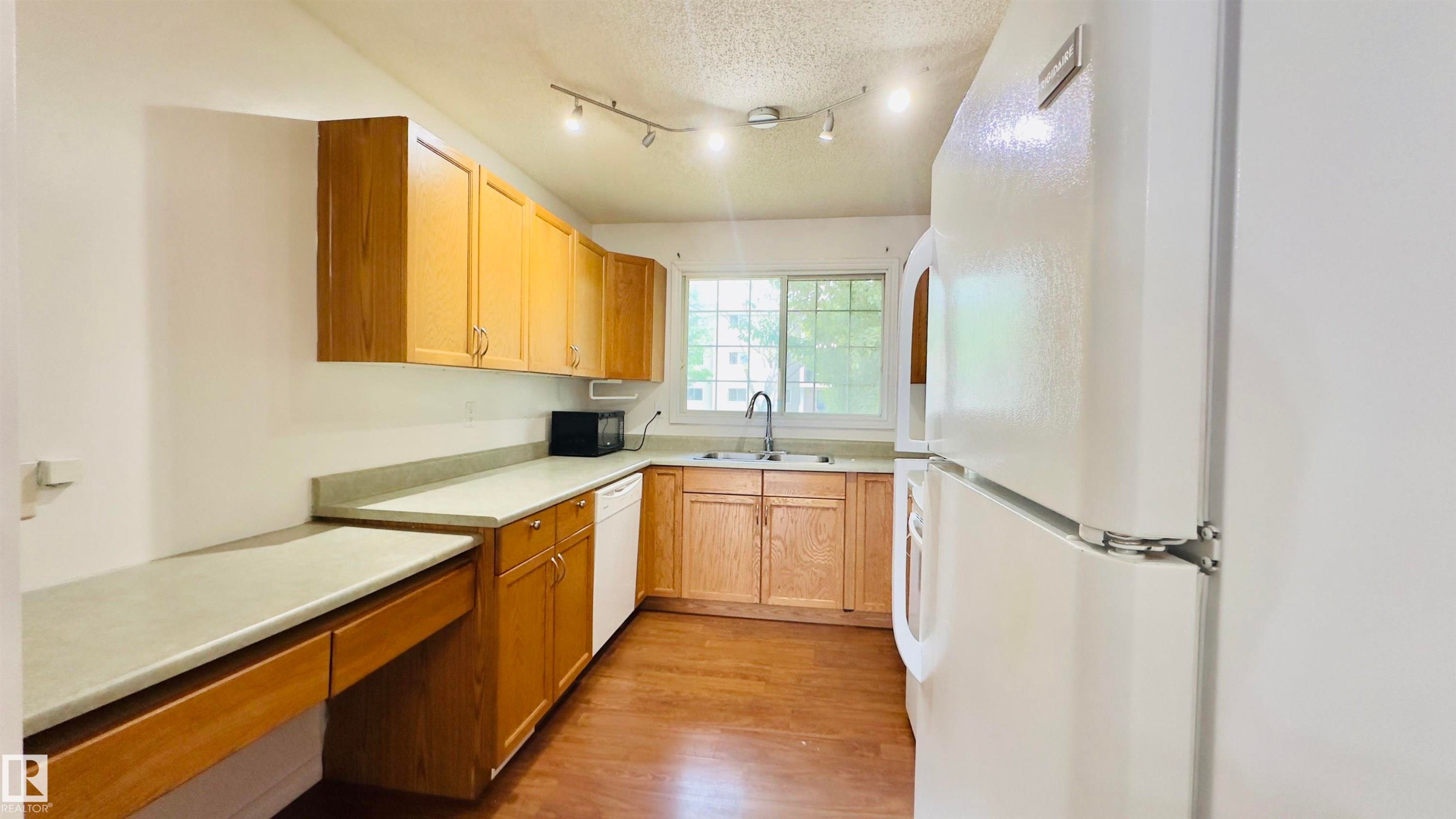 3609 43 Avenue, Edmonton, AB