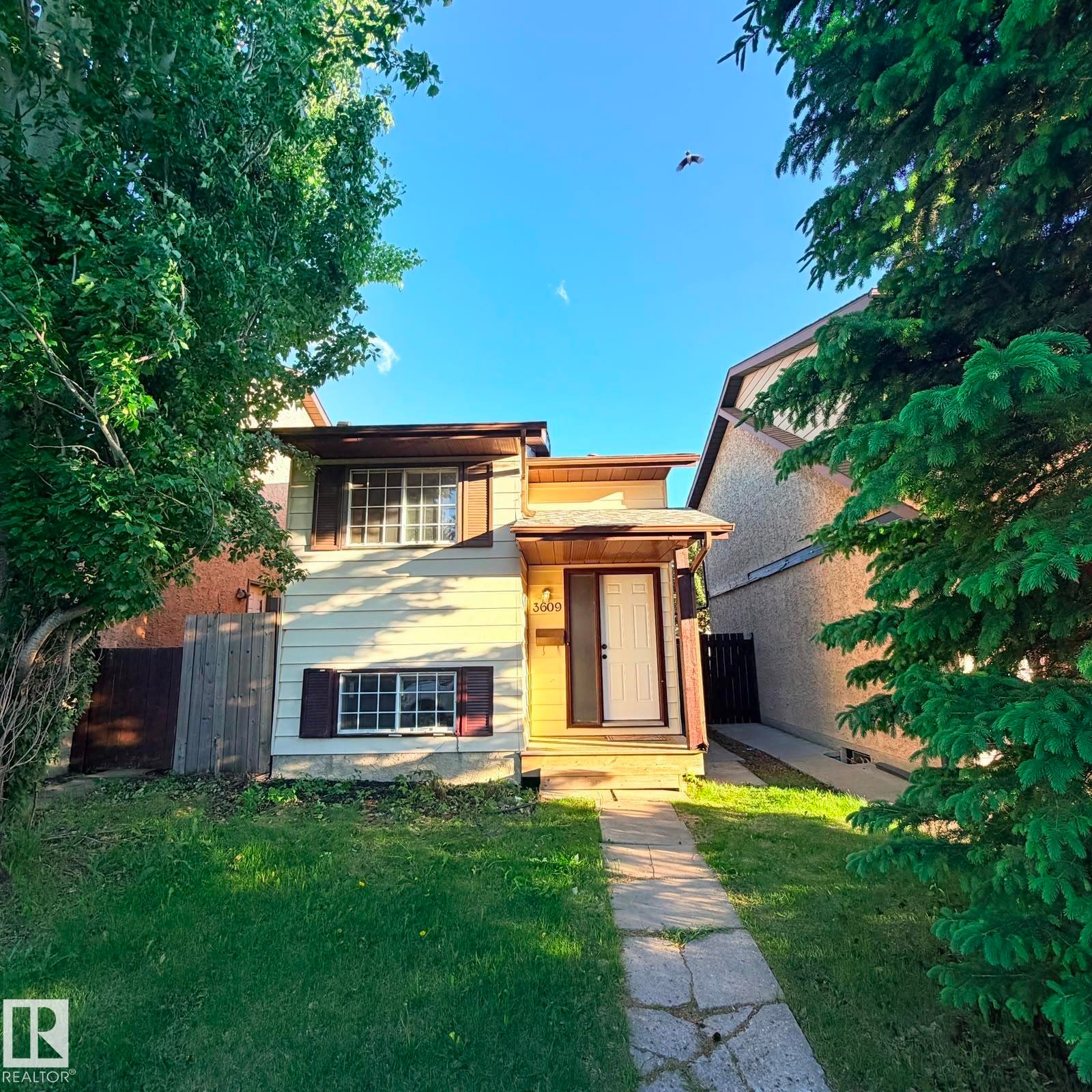 3609 43 Avenue, Edmonton, AB