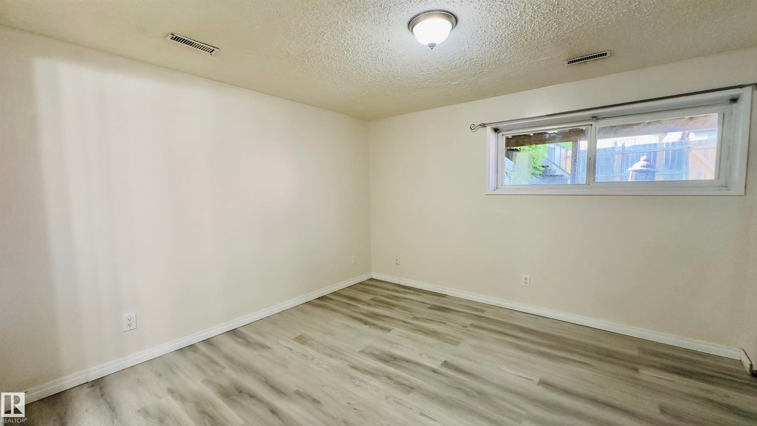 3609 43 Avenue, Edmonton, AB