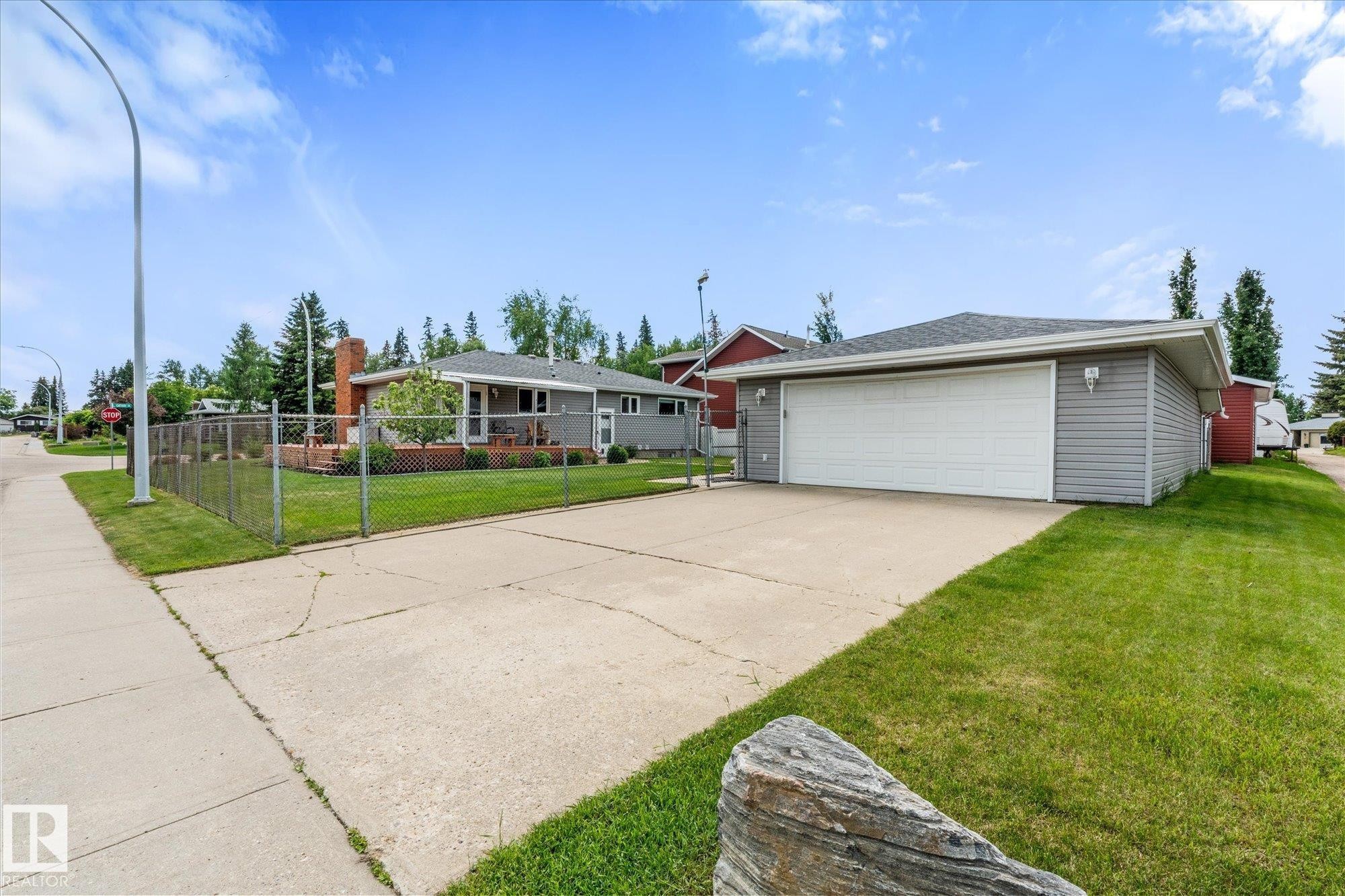 13 Oatway Drive, Stony Plain, AB