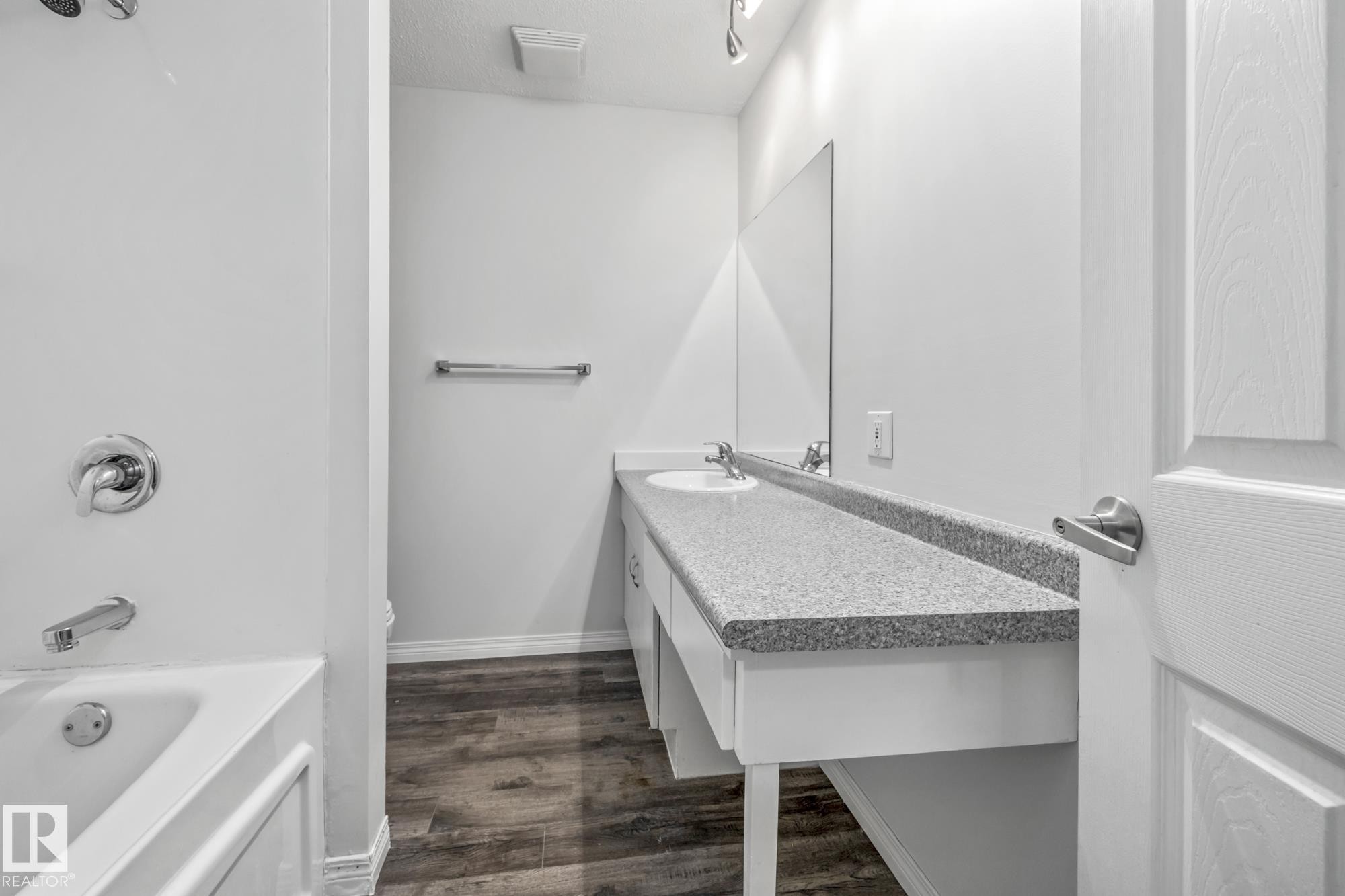 145B Royal Road, Edmonton, AB