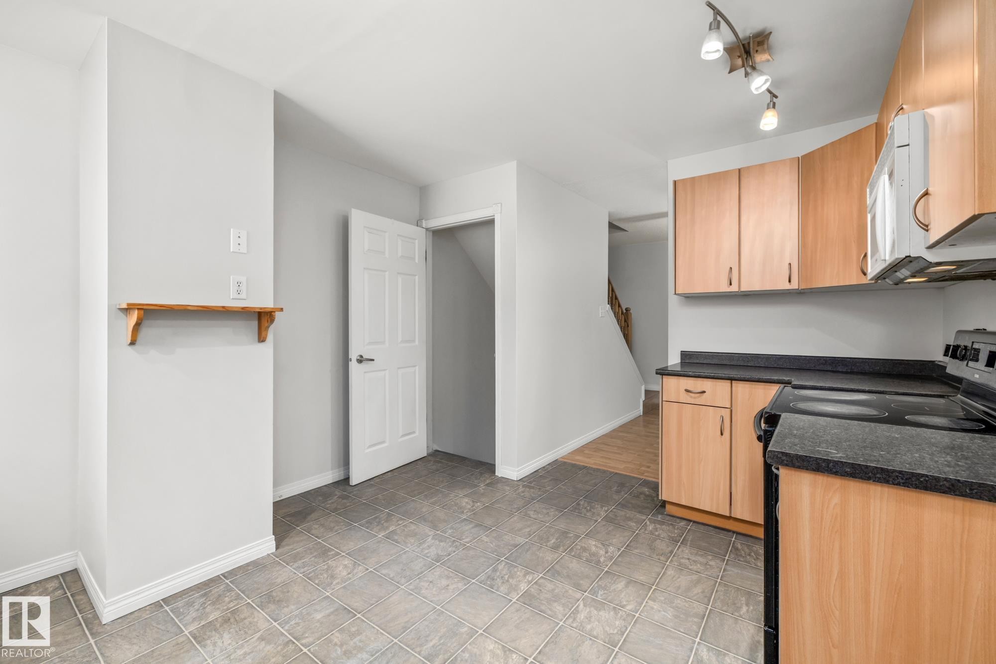 145B Royal Road, Edmonton, AB