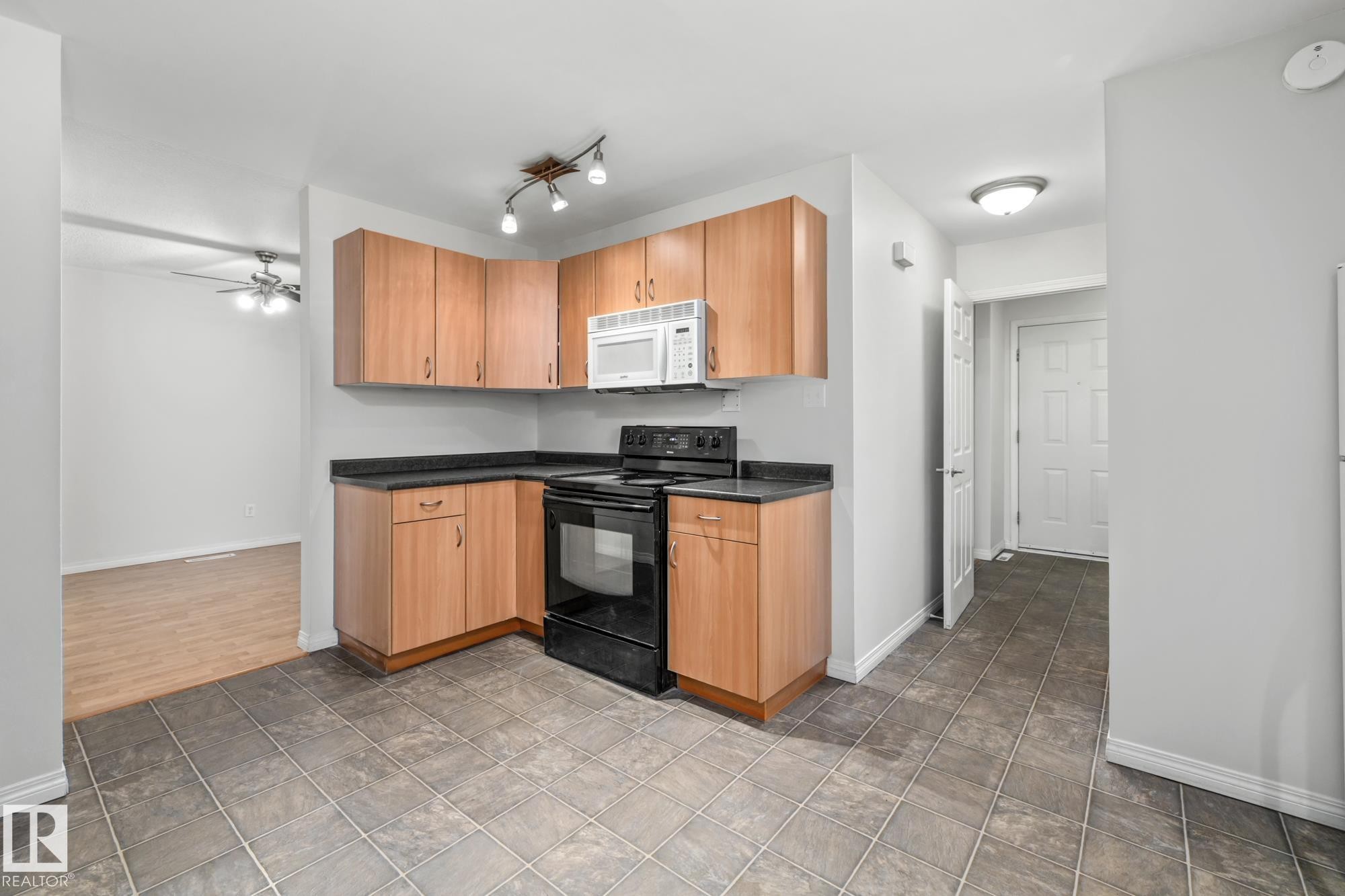 145B Royal Road, Edmonton, AB