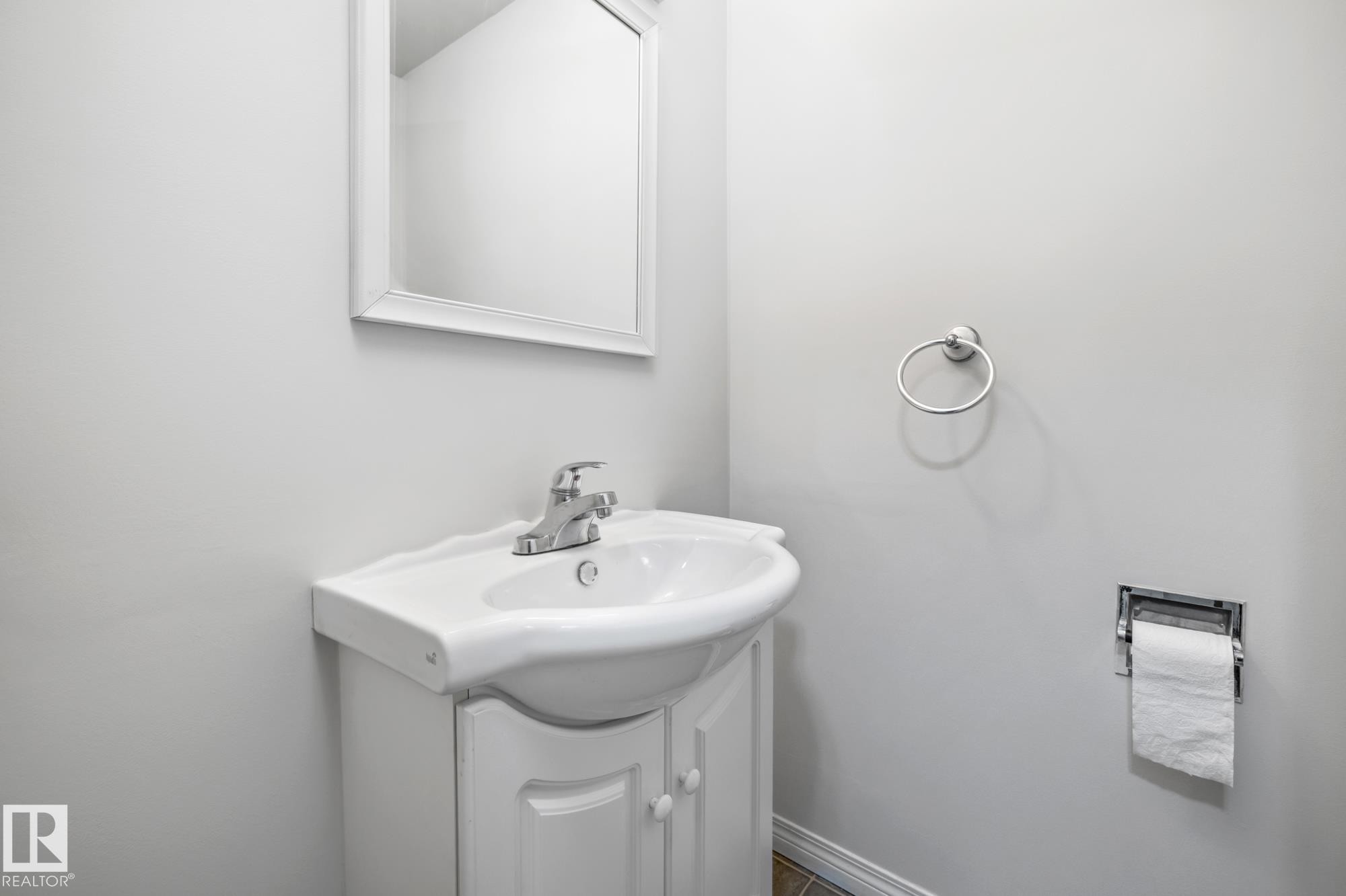 145B Royal Road, Edmonton, AB