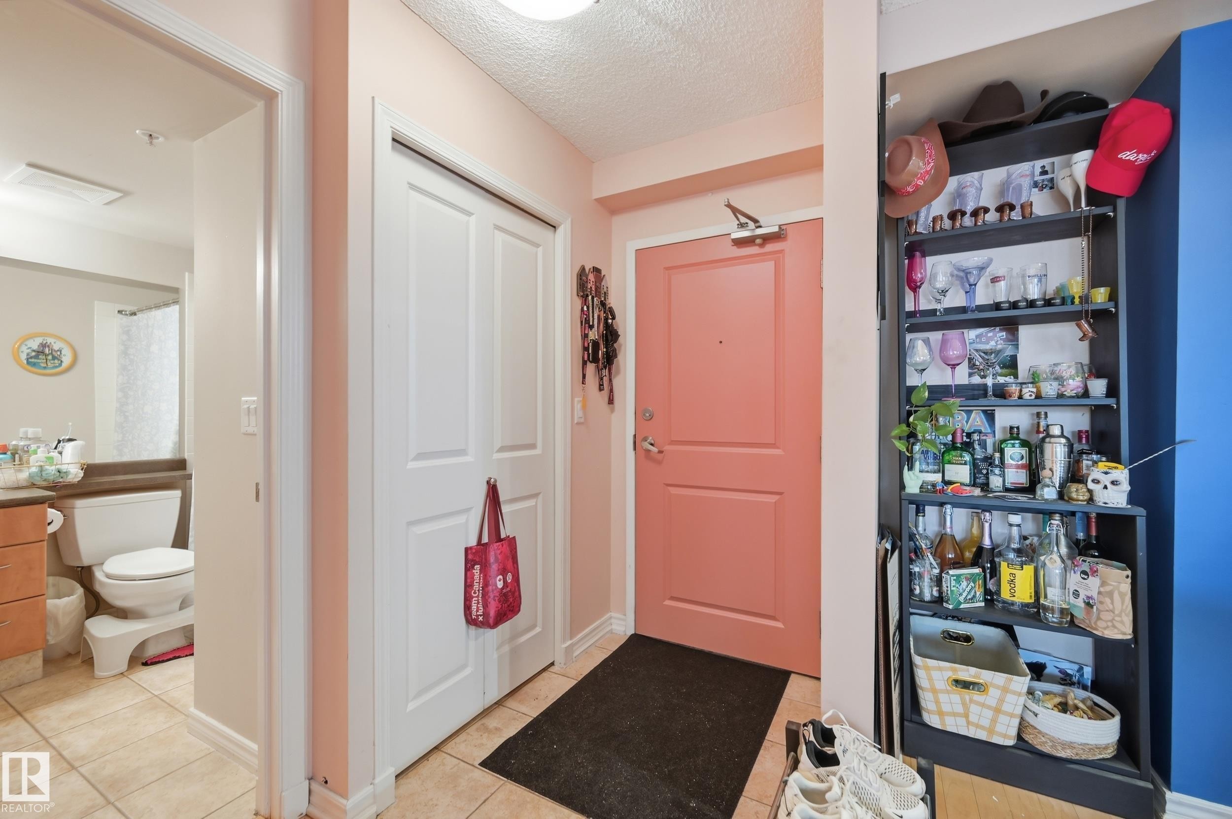 402 10303 105 Street, Edmonton, AB