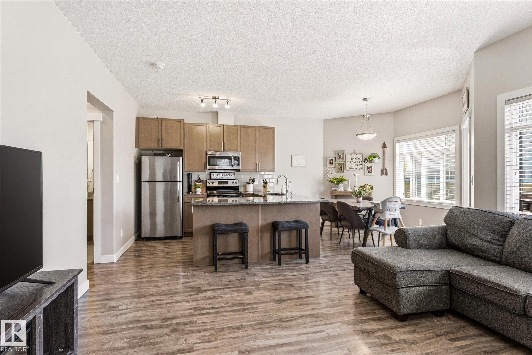 1 16537 130A Street, Edmonton, AB - Indoor