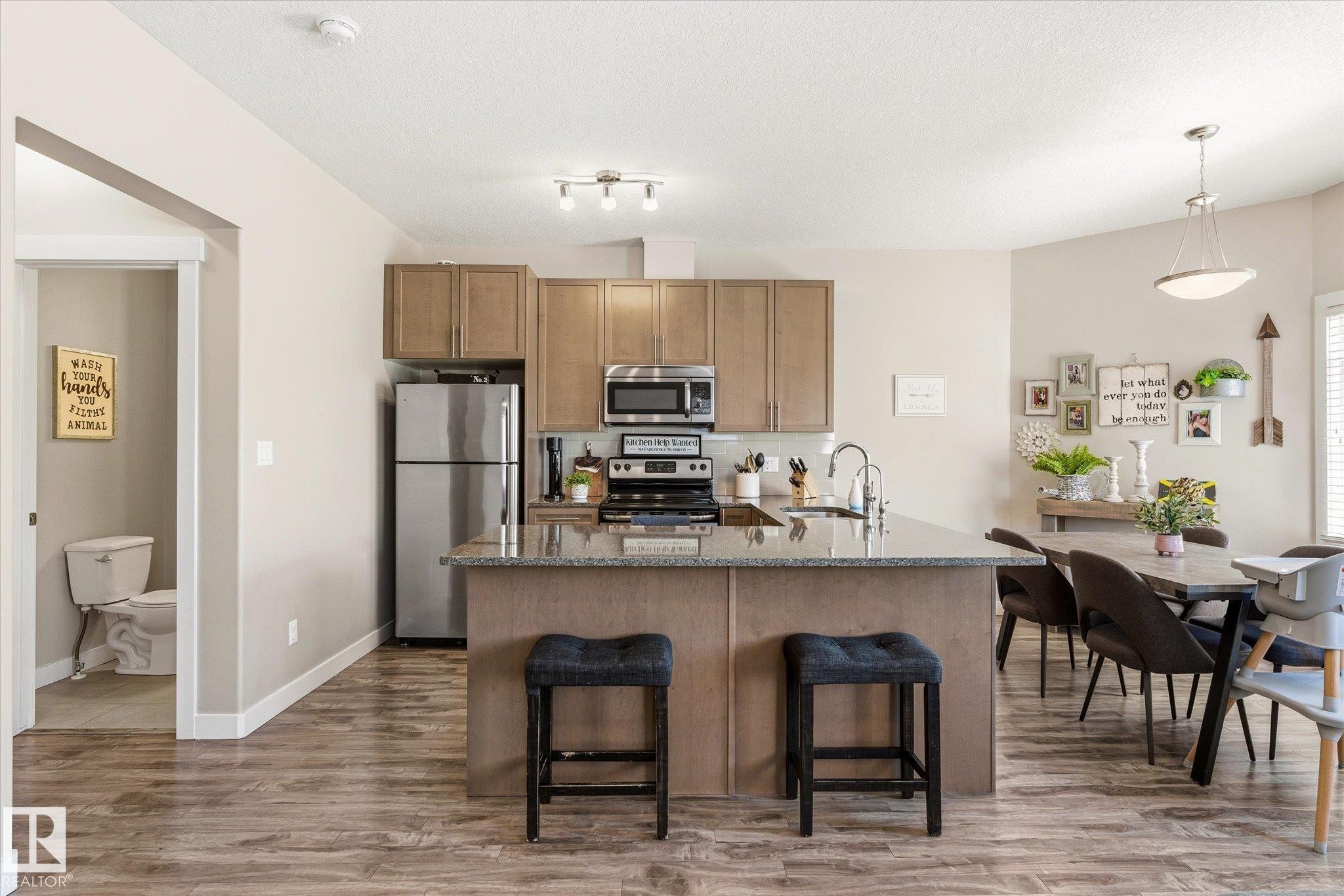 1 16537 130A Street, Edmonton, AB - Indoor