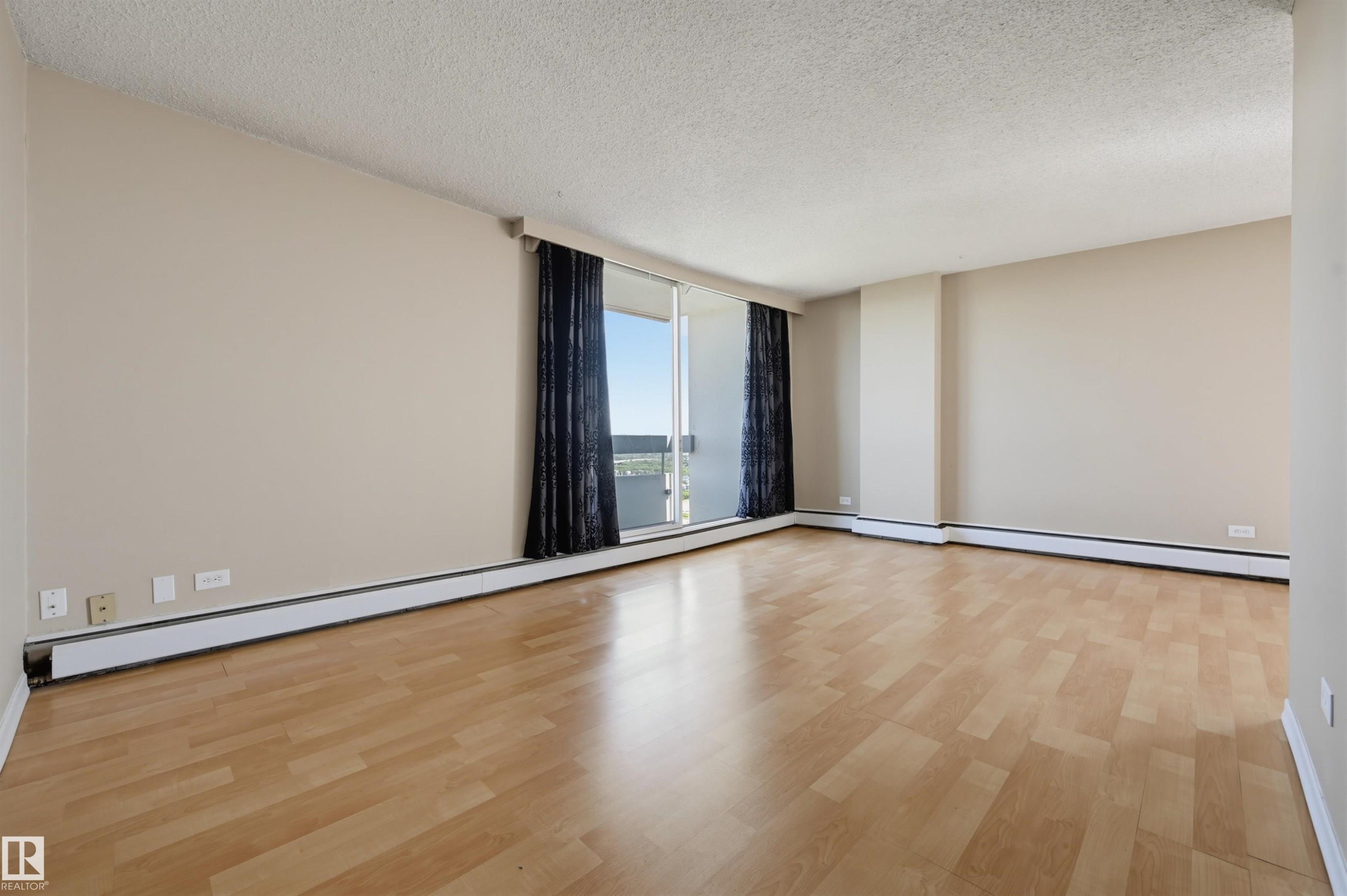 #2003 10883 Saskatchewan Dr Nw, Edmonton, AB
