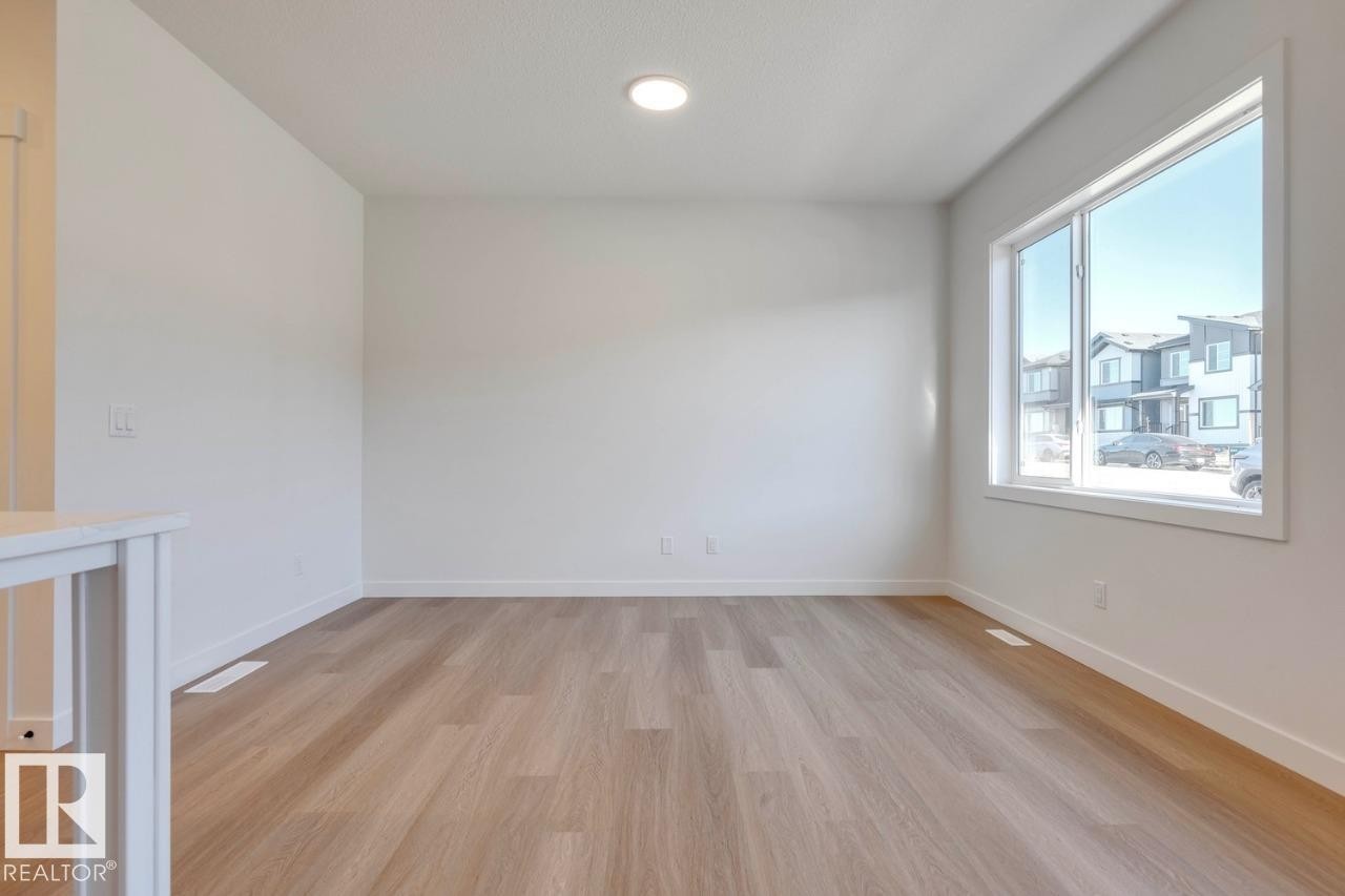 9 710 Mattson Drive, Edmonton, AB