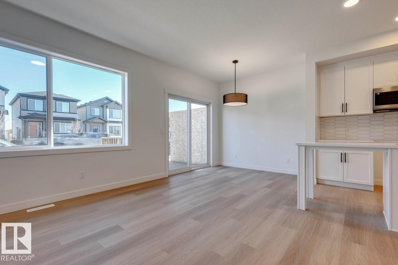 9 710 Mattson Drive, Edmonton, AB