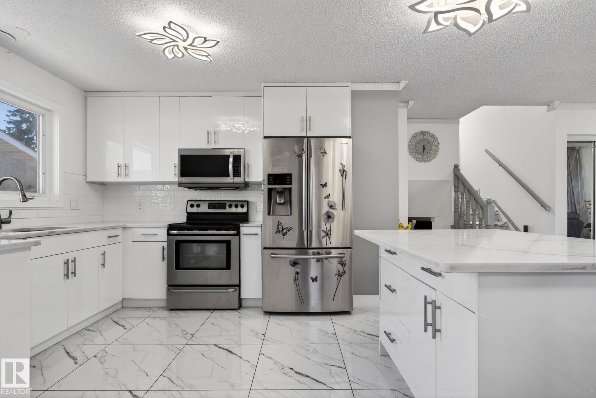 8835 152B Avenue, Edmonton, AB