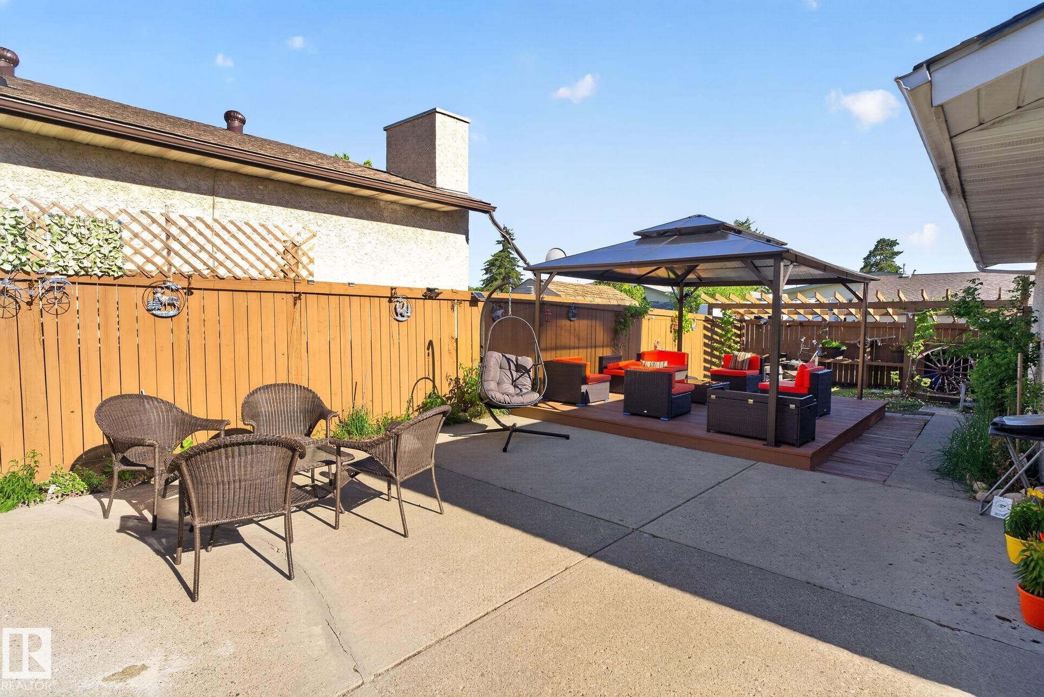 8835 152B Avenue, Edmonton, AB
