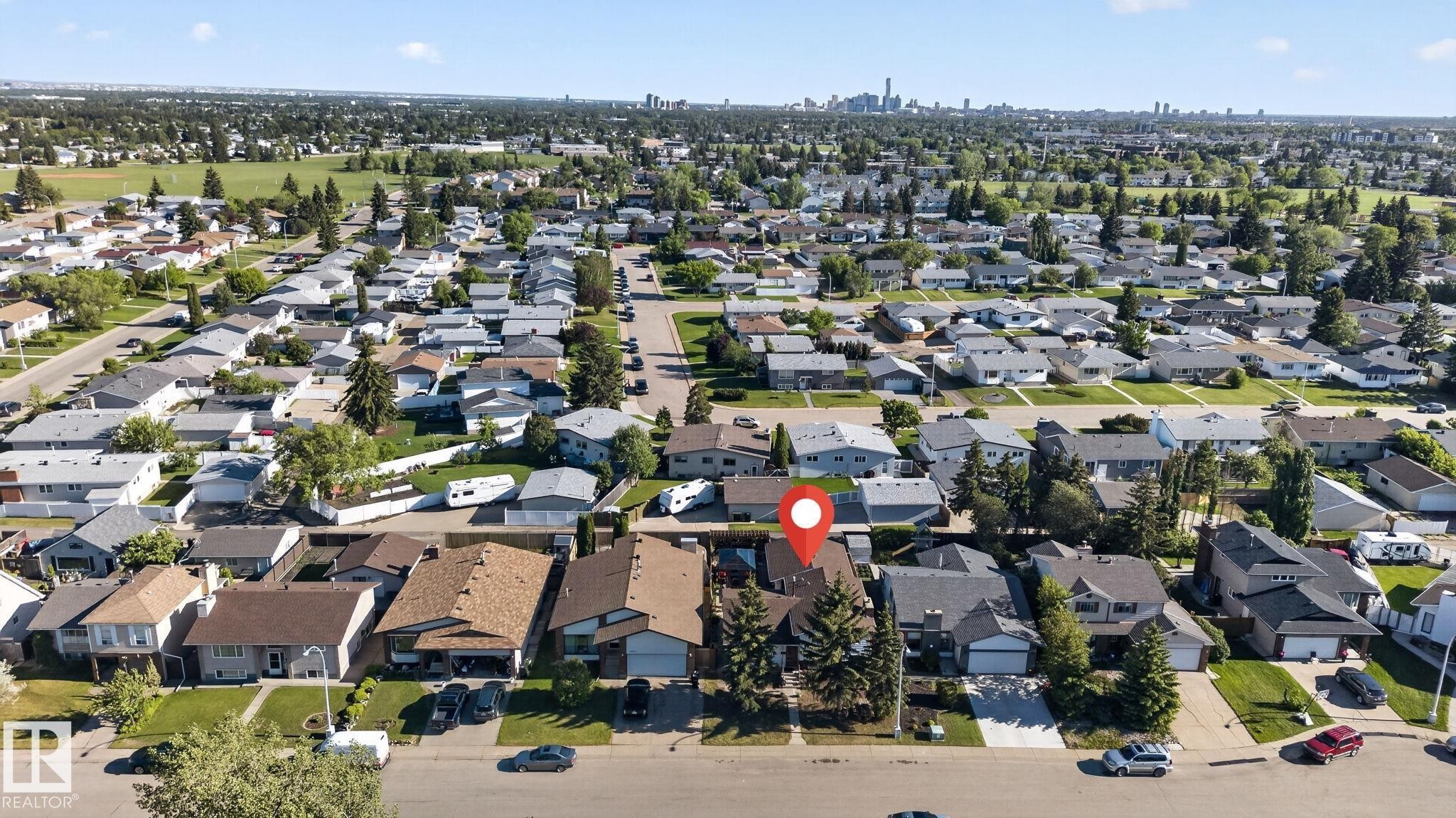 8835 152B Avenue, Edmonton, AB