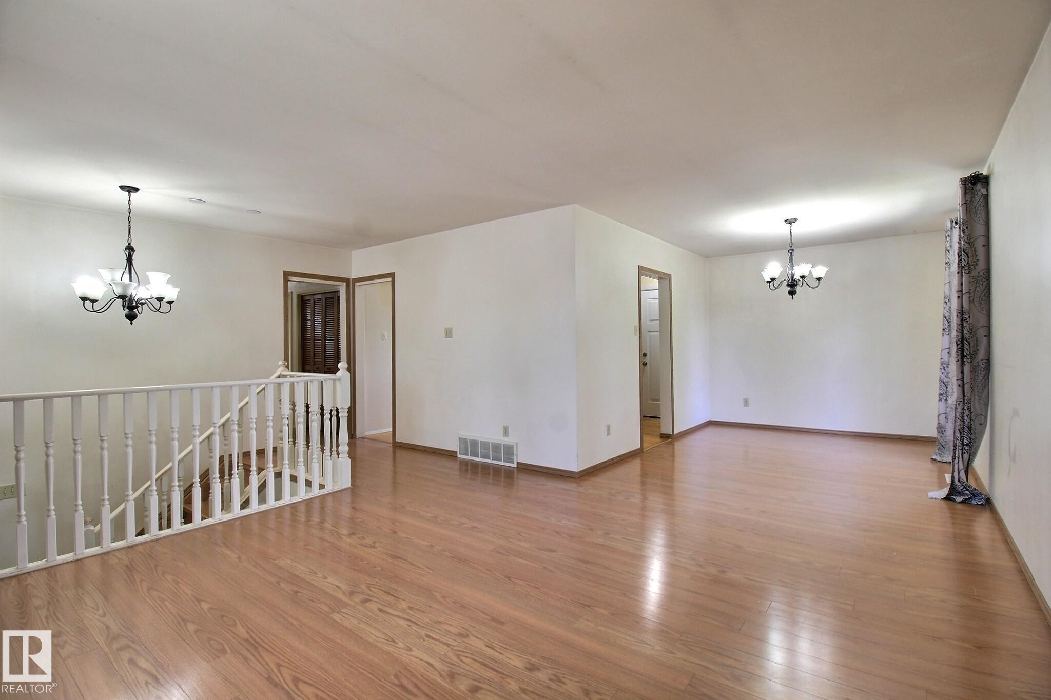 10803 40 Avenue, Edmonton, AB