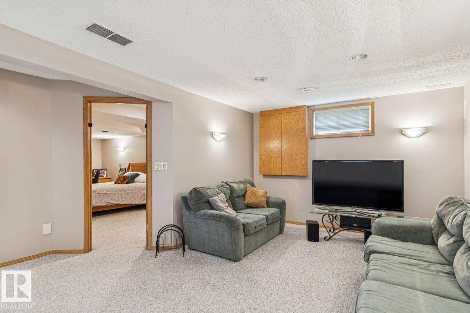 15804 80 Street, Edmonton, AB
